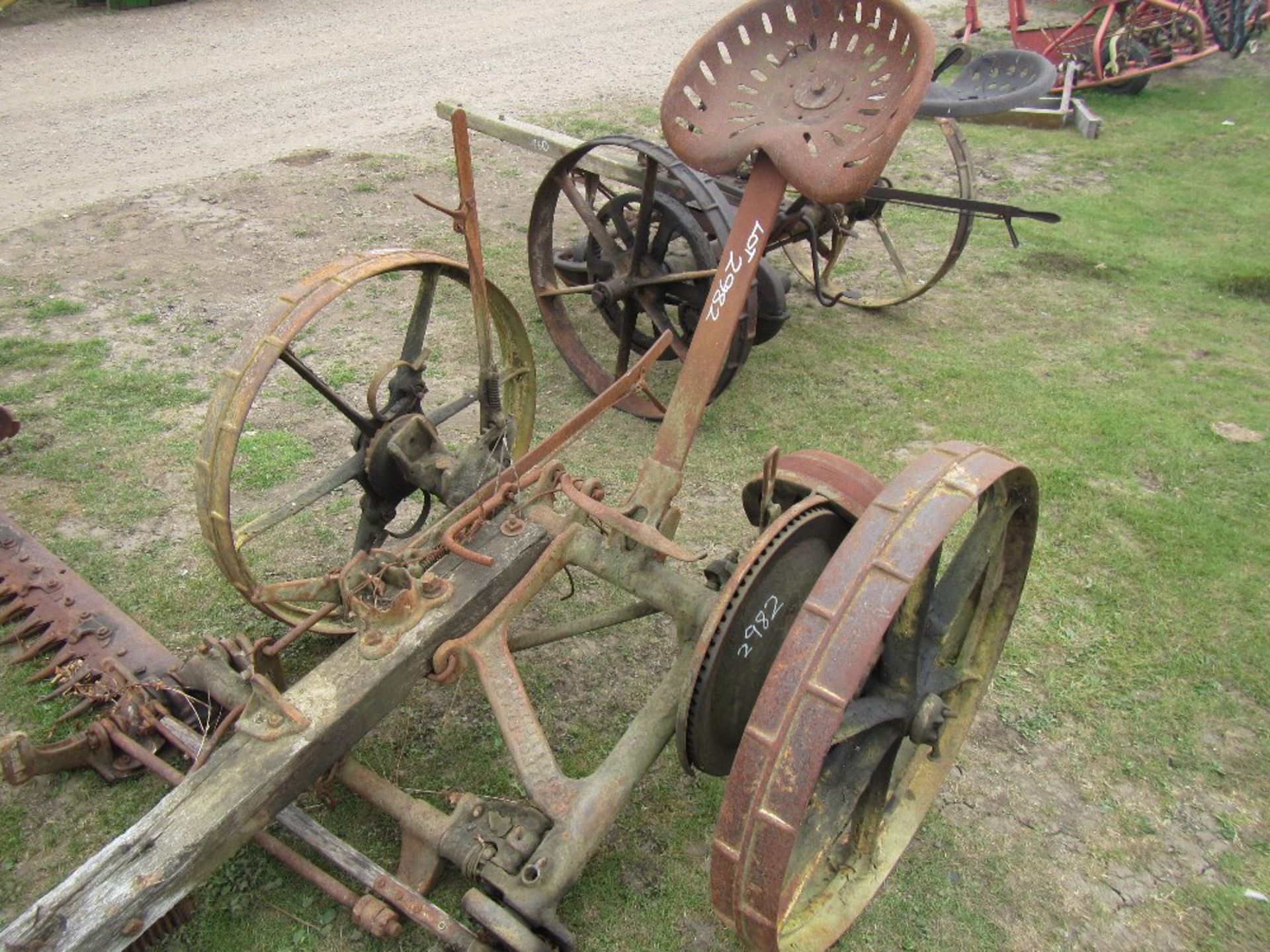 Trailed Finger Bar Mower for spares UNRESERVED LOT - Image 2 of 2