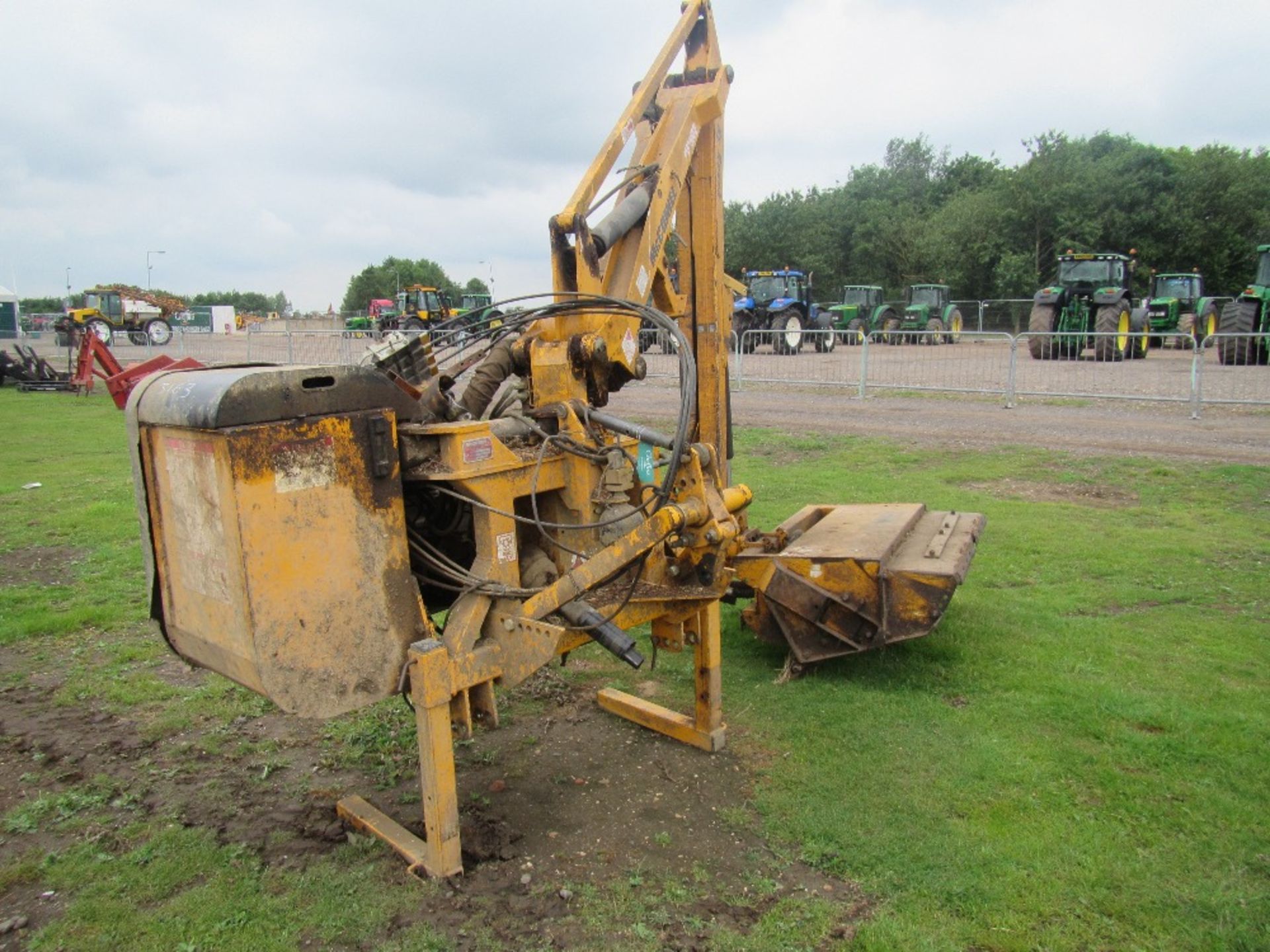 McConnel 3 Point Linkage Digger/Ditcher c/w own pump - Image 5 of 5