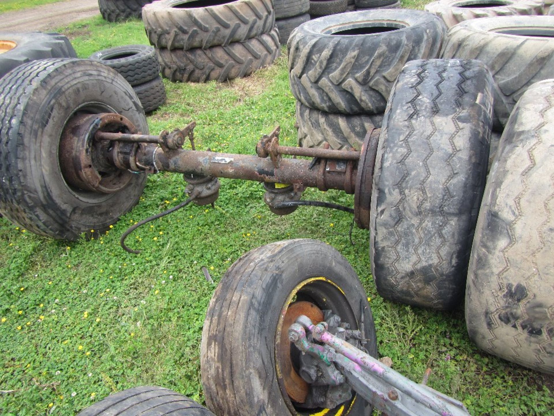 2no. Wheels & Axles UNRESERVED LOT - Image 3 of 3