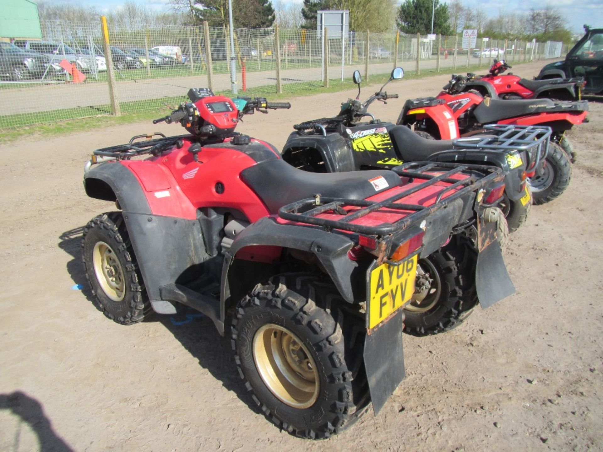 Honda TRX 500 FA6 2/4wd Auto ATV c/w V5. Road Legal. Mileage: 60801km Hours: 4155 Reg. No. AY06 FYV - Image 3 of 3