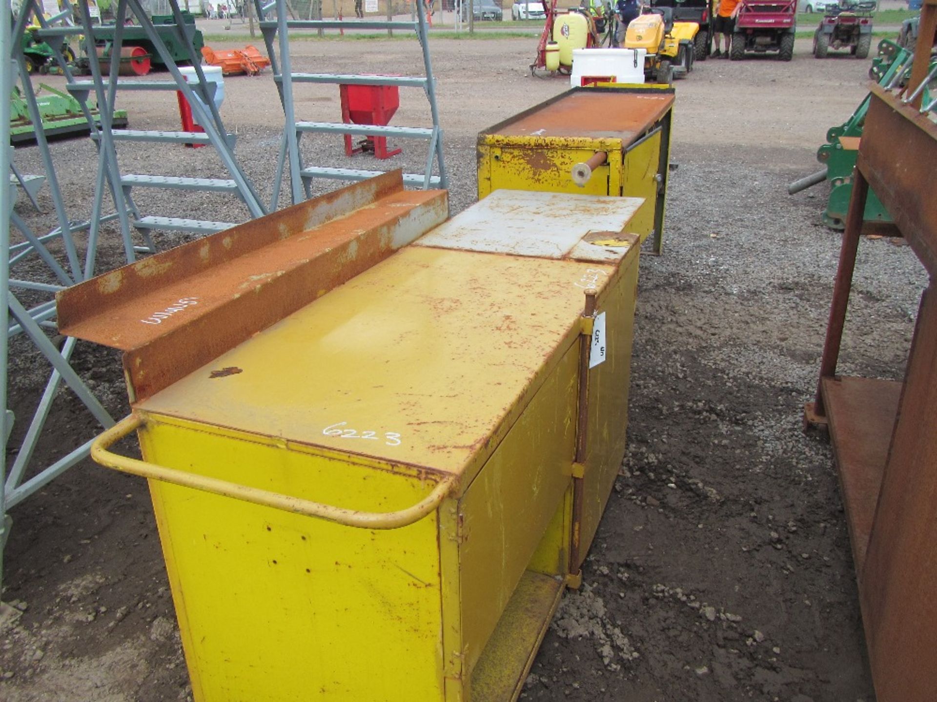 2no. Yellow Cabinets UNRESERVED LOT