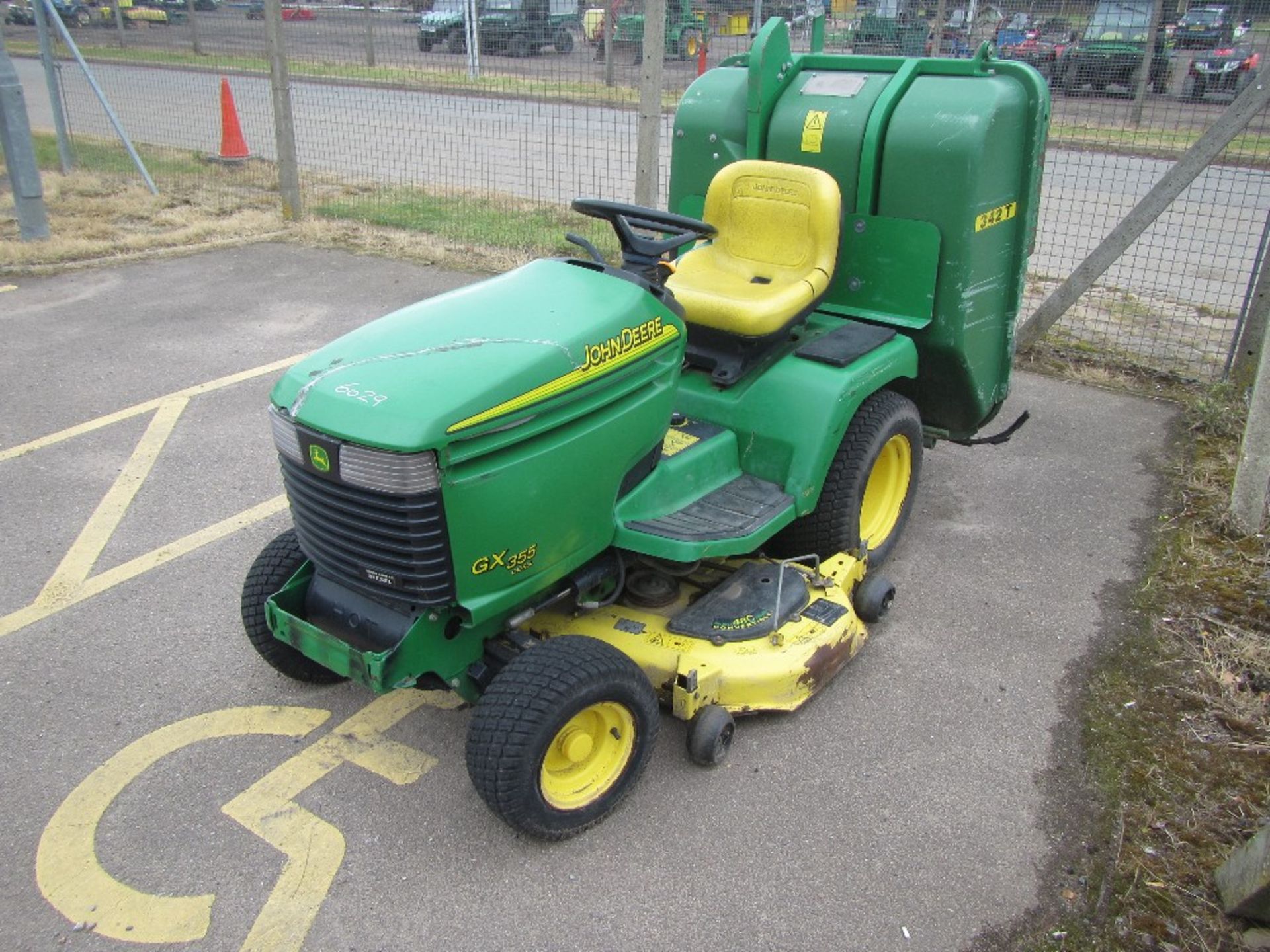 John Deere 355GX Mower c/w 347 collector