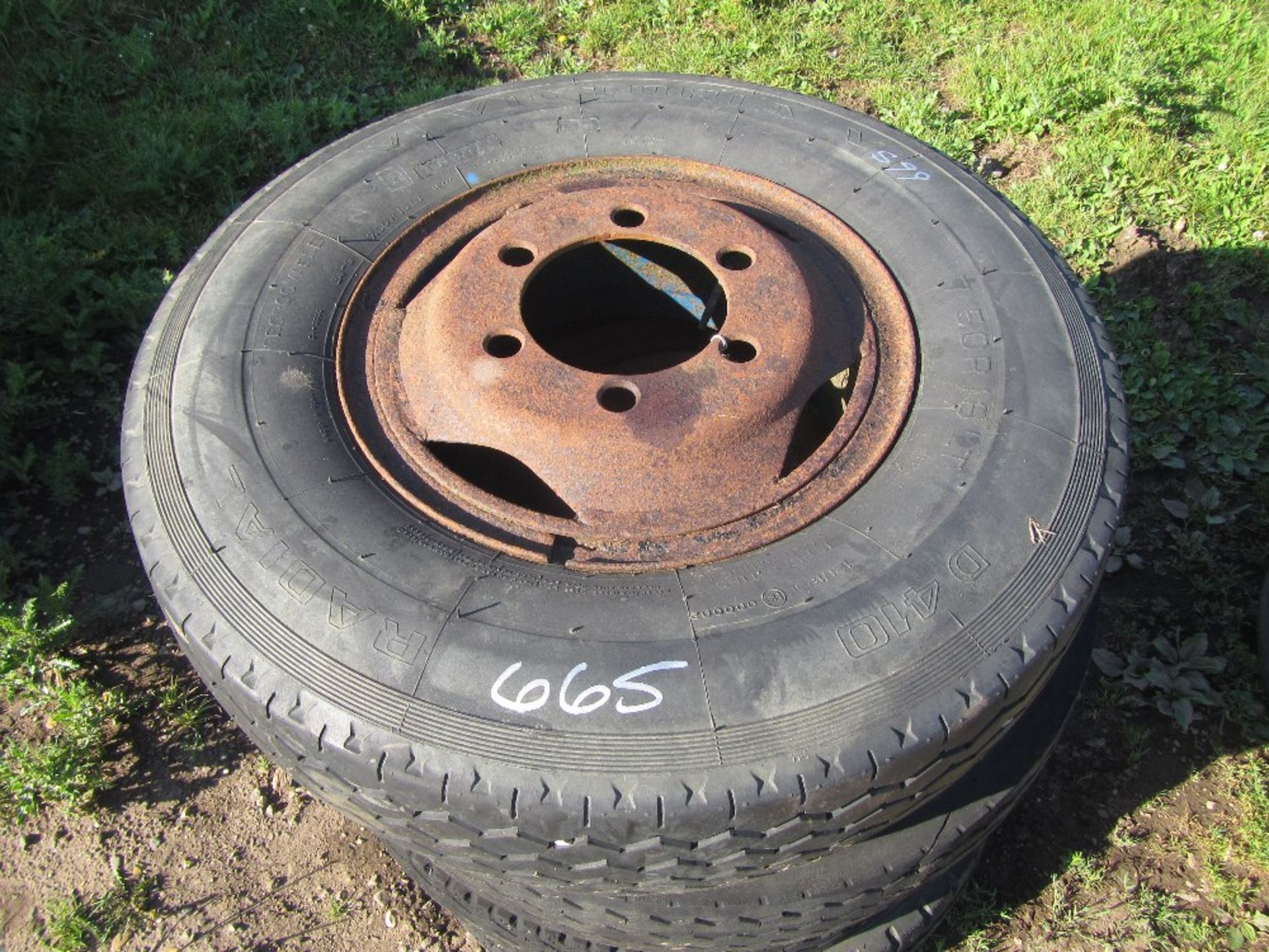 4no. 7.5t Lorry Wheels - Image 2 of 2