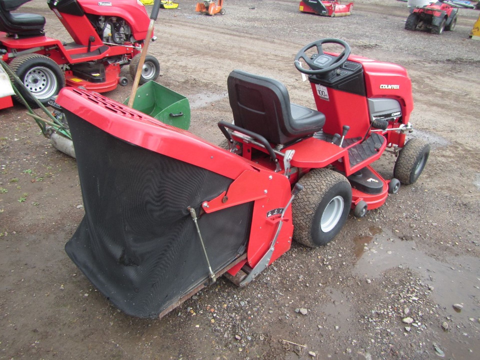 Countax C300 c/w sweeper & collector - Image 3 of 3