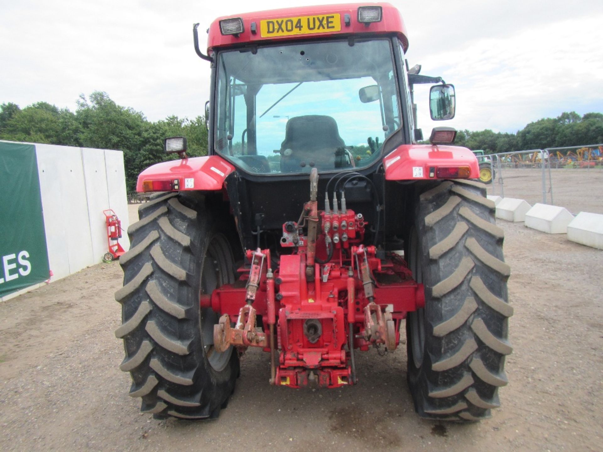 2004 McCormick MC135 Tractor c/w air con, front suspension & weights Hours: 6007 - Image 8 of 19