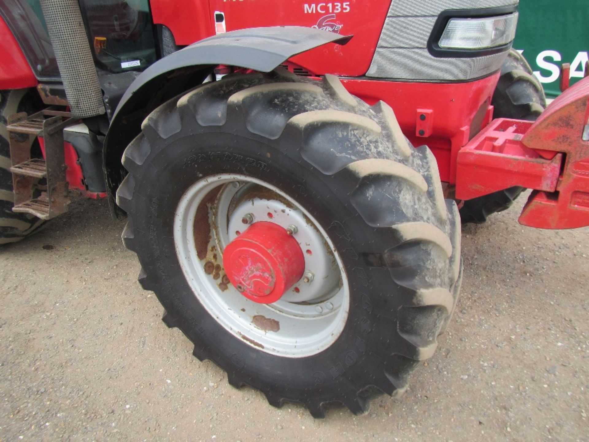 2004 McCormick MC135 Tractor c/w air con, front suspension & weights Hours: 6007 - Image 6 of 19