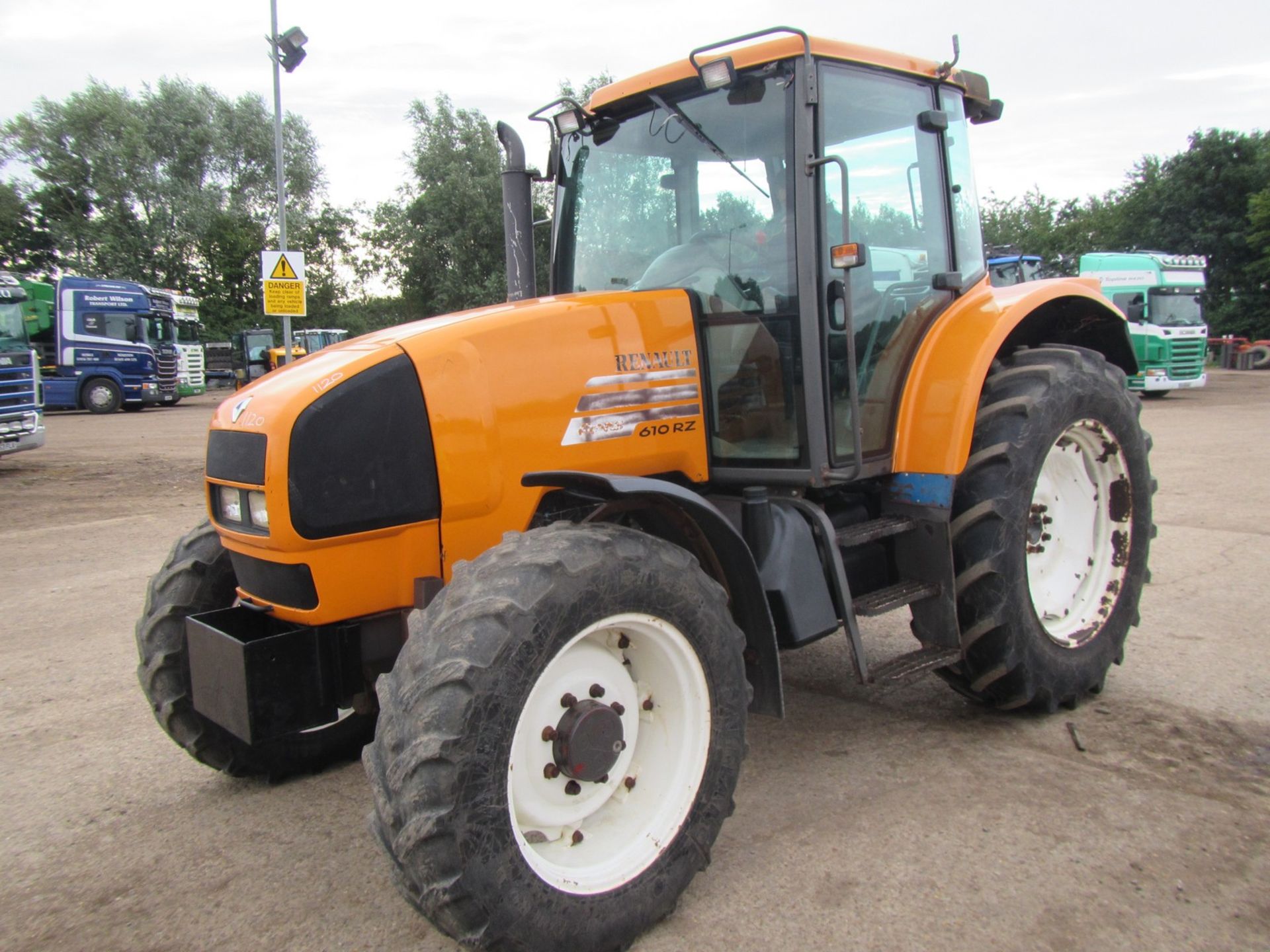 Renault 610 4wd Tractor Reg. No. P838 ONG