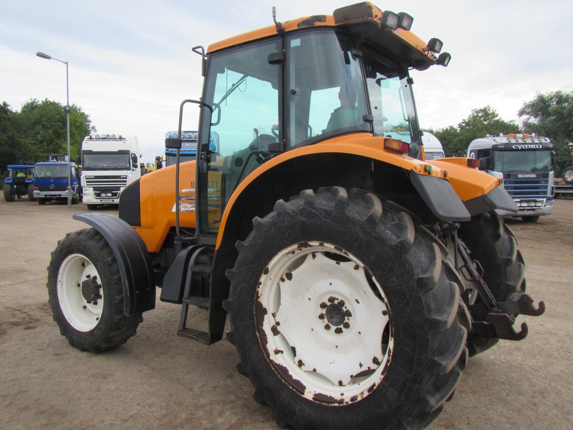 Renault 610 4wd Tractor Reg. No. P838 ONG - Image 4 of 5