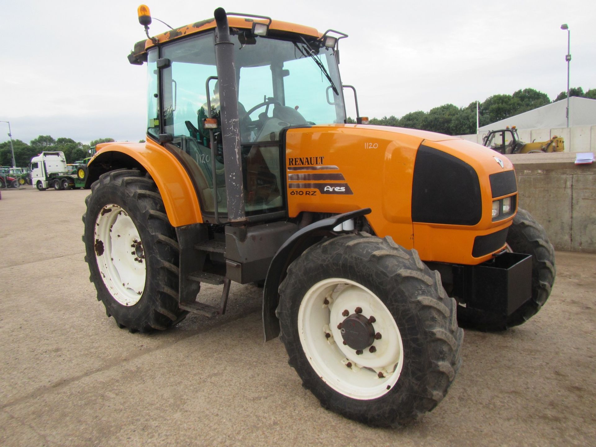 Renault 610 4wd Tractor Reg. No. P838 ONG - Image 2 of 5