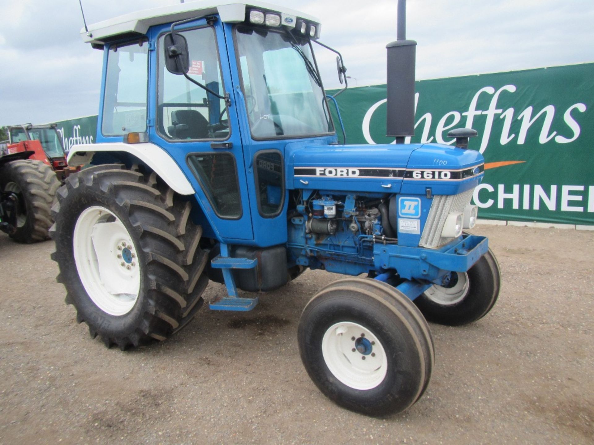 1988 Ford 6610 II 4cyl. Diesel Tractor c/w Super Q cab, 540/65R35 Rear & 11.5/80-15.3 front wheels & - Image 3 of 16