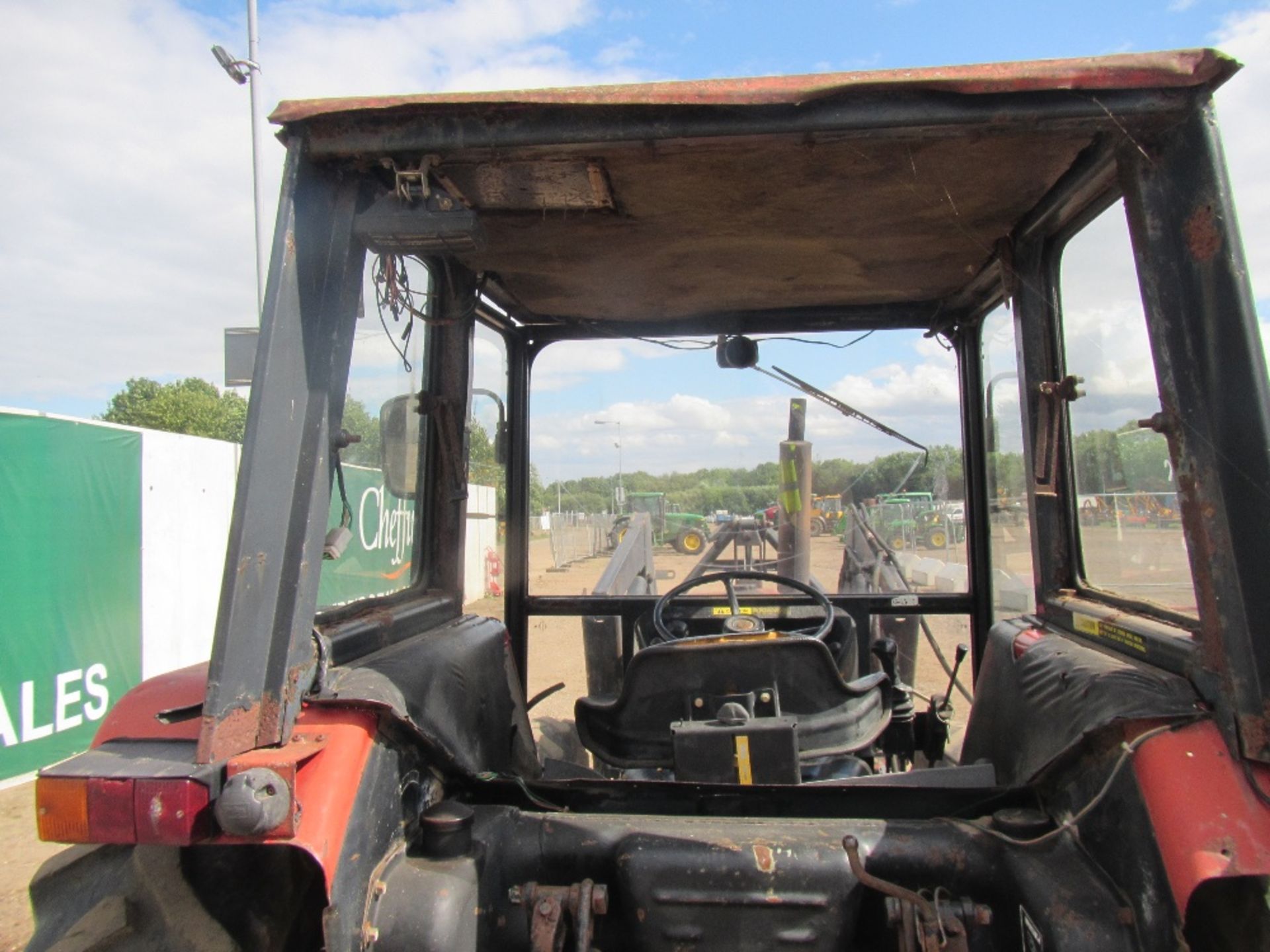 1988 International 685 4wd Tractor c/w Quicke 2000 loader - Image 8 of 16