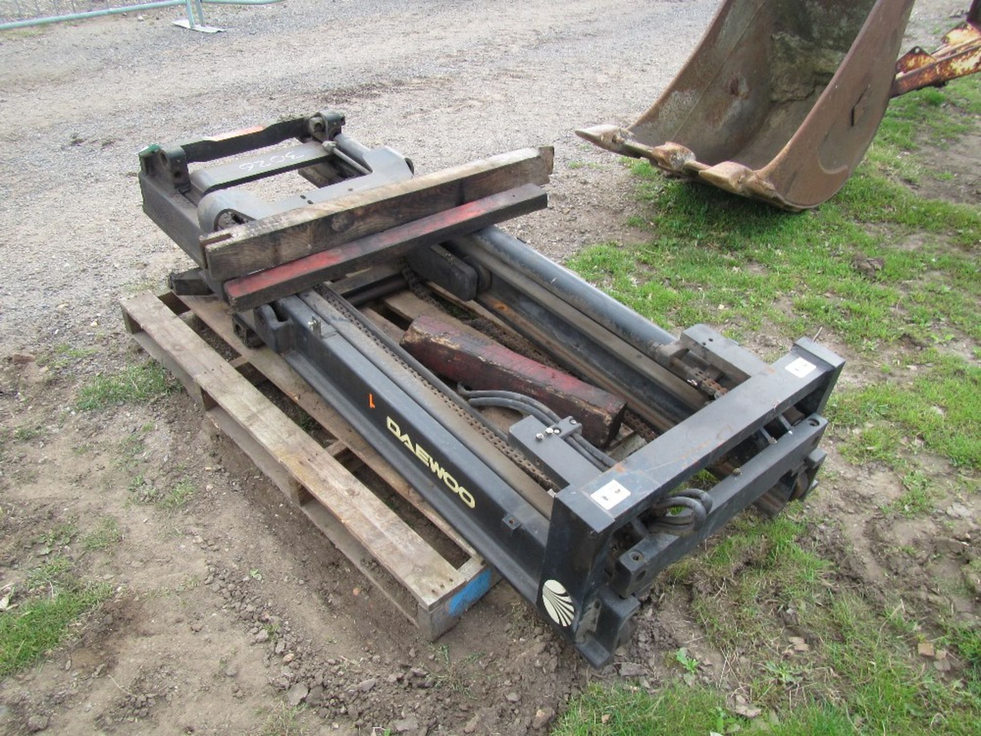 Forklift Mast/Carriage - Image 4 of 5