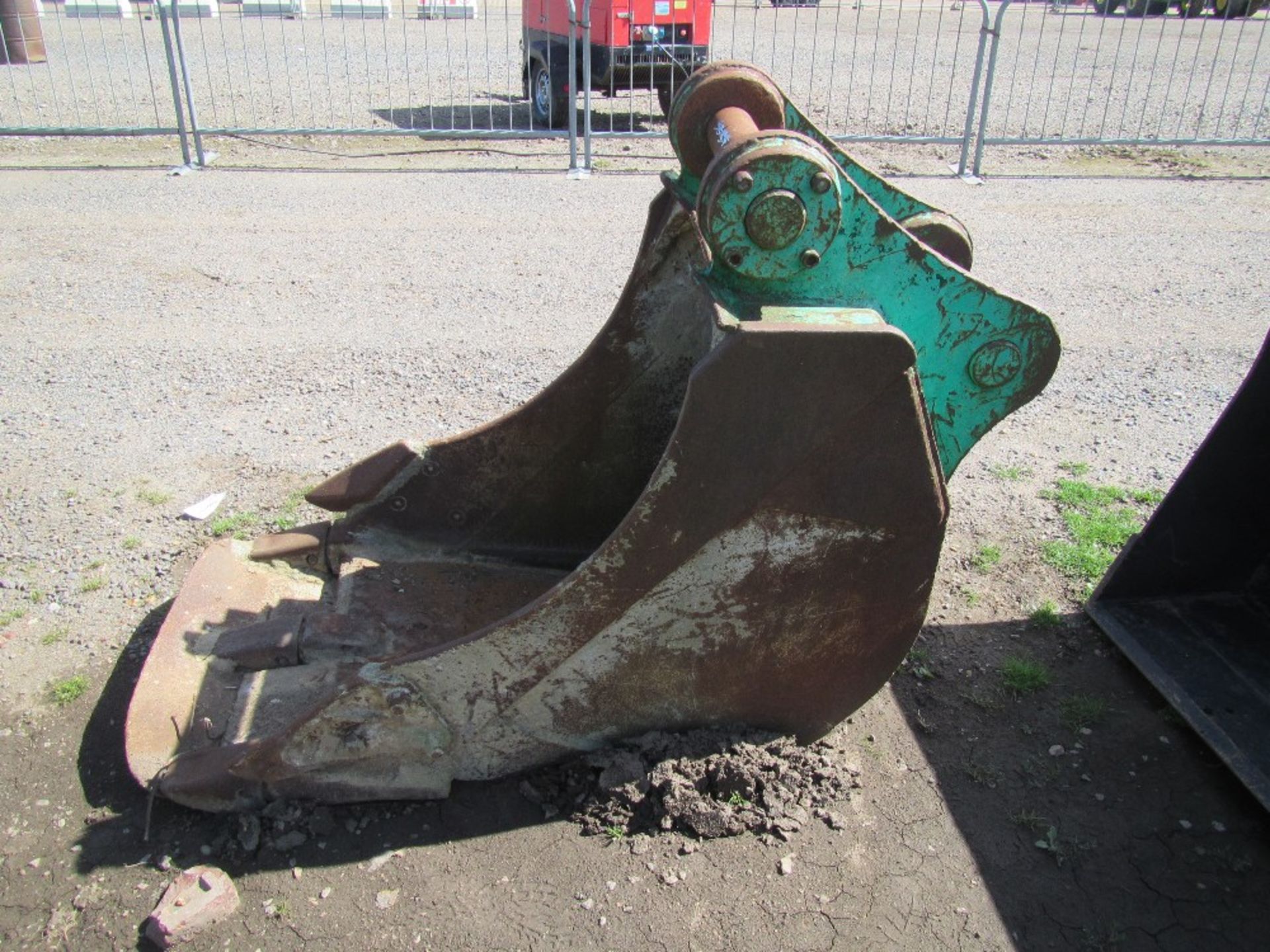 Excavator Bucket c/w 80mm Pins - Image 4 of 7