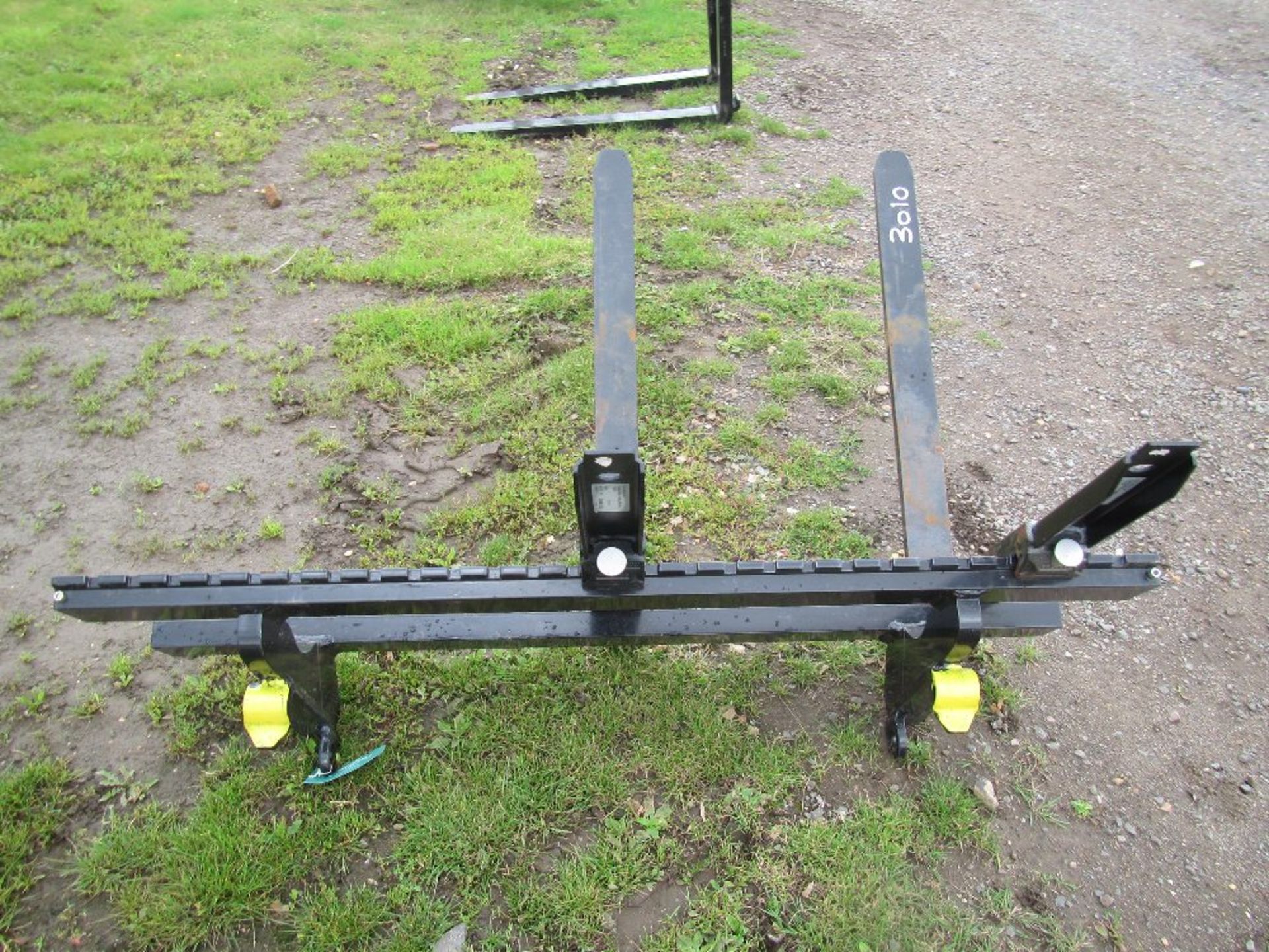 Quicke Pallet Forks c/w carriage, no.3 brackets - Image 2 of 7
