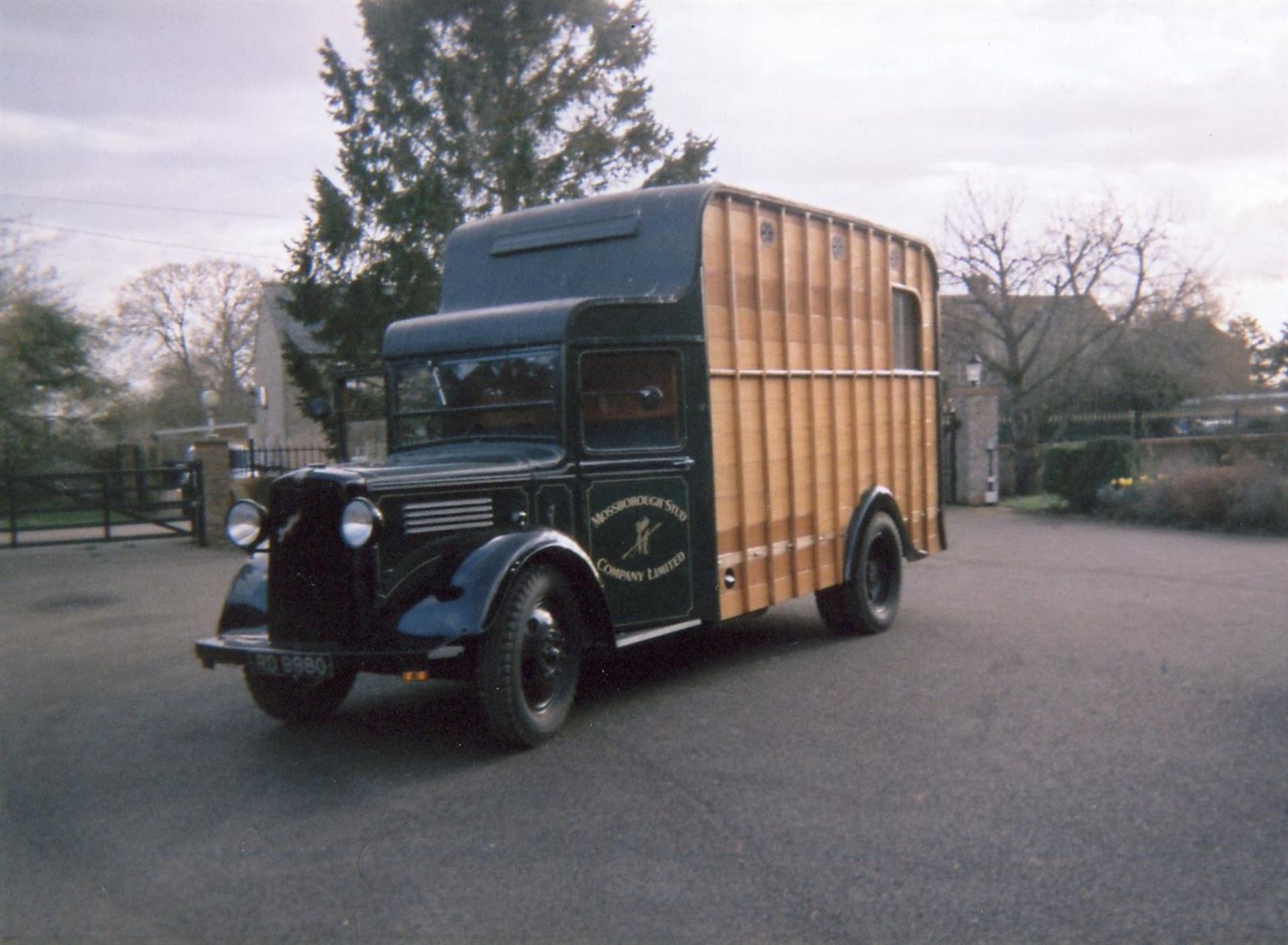 1937 2.7 litre Bedford WLG Horse Box Reg. No. RD 9980 Chassis No. 648882 A fine period horse box