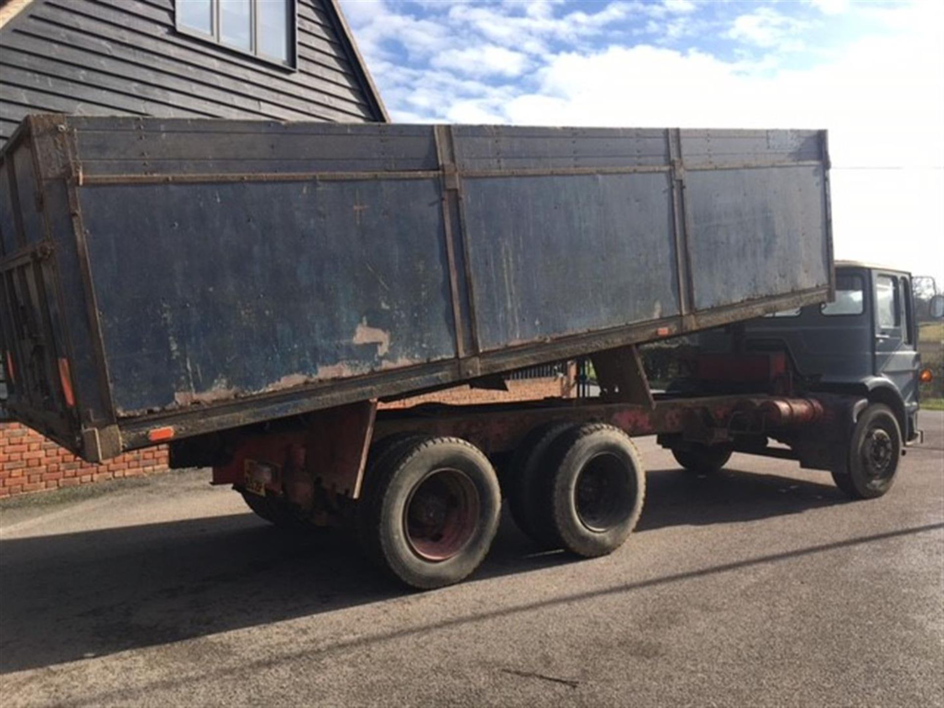 1975 AEC Leyland Marshall Tipper Reg. No. JES 852P Chassis No. 2TGM6RT31370 A two owner from new - Image 7 of 9