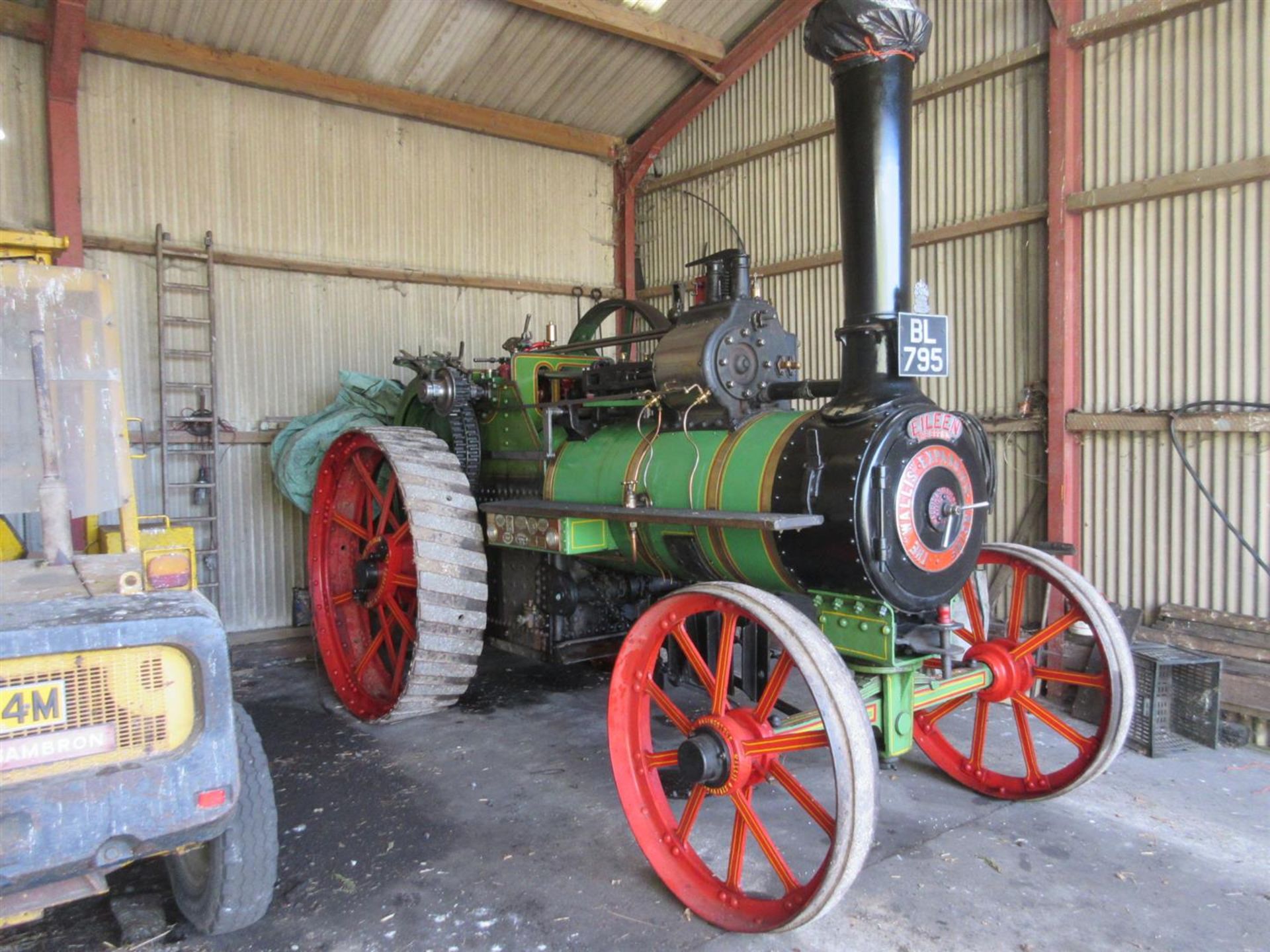 1919 Wallis and Steevens Traction Engine. No. 7683. 7nhp Single Cylinder (Expansion type) 'Eileen - Image 2 of 5