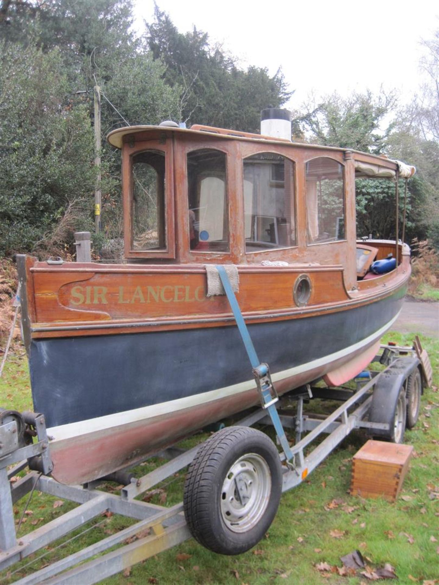 21ft steam launch 'Sir Lancelot' (formerly Pterion). FRP hull with hardwood superstructure. Built in - Image 9 of 10