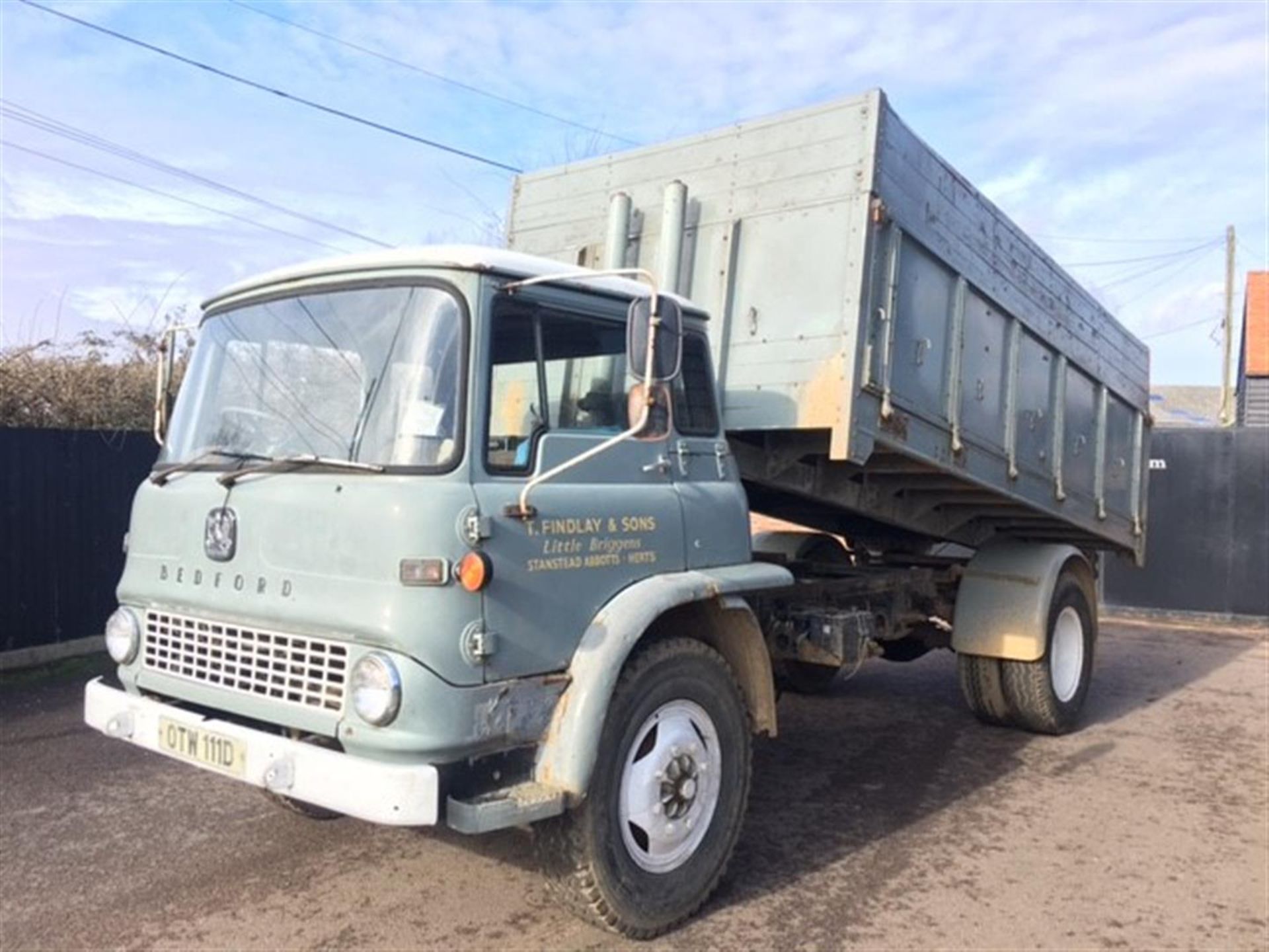 1966 Bedford TK Tipper Reg. No. OTW 111D Chassis No. K9SC5/6828813 One owner and on the same farm - Image 3 of 8