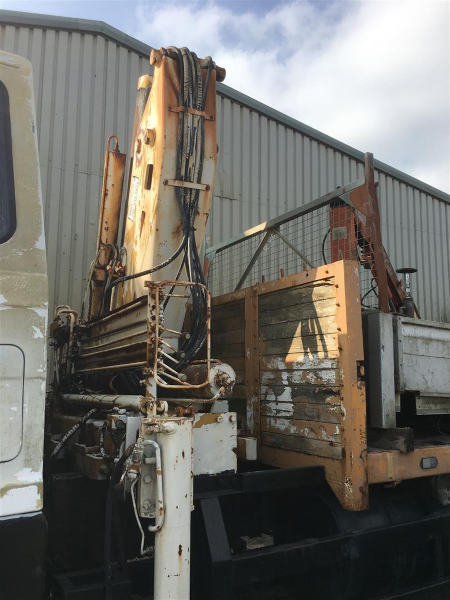 1988 Foden S106 6x4 flat bed crane lorry Reg. No. F982 OJU Serial No. 401523 With beavertail and - Image 3 of 4