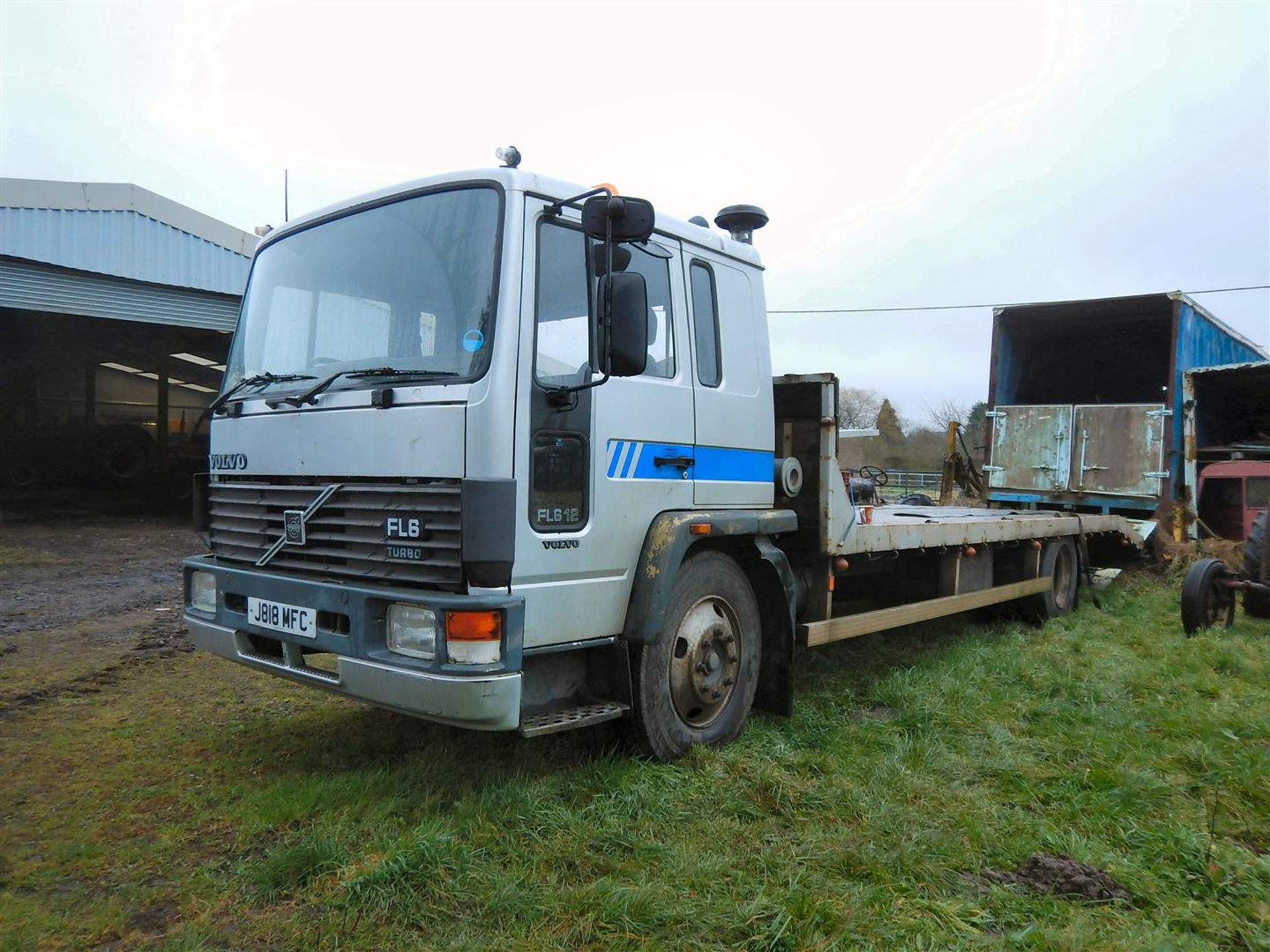 1991 Volvo FL6 12 Flatbed Lorry Reg. No. J818 MFC Chassis No. YB1E2CUA4MB477238 The 7 speed auto