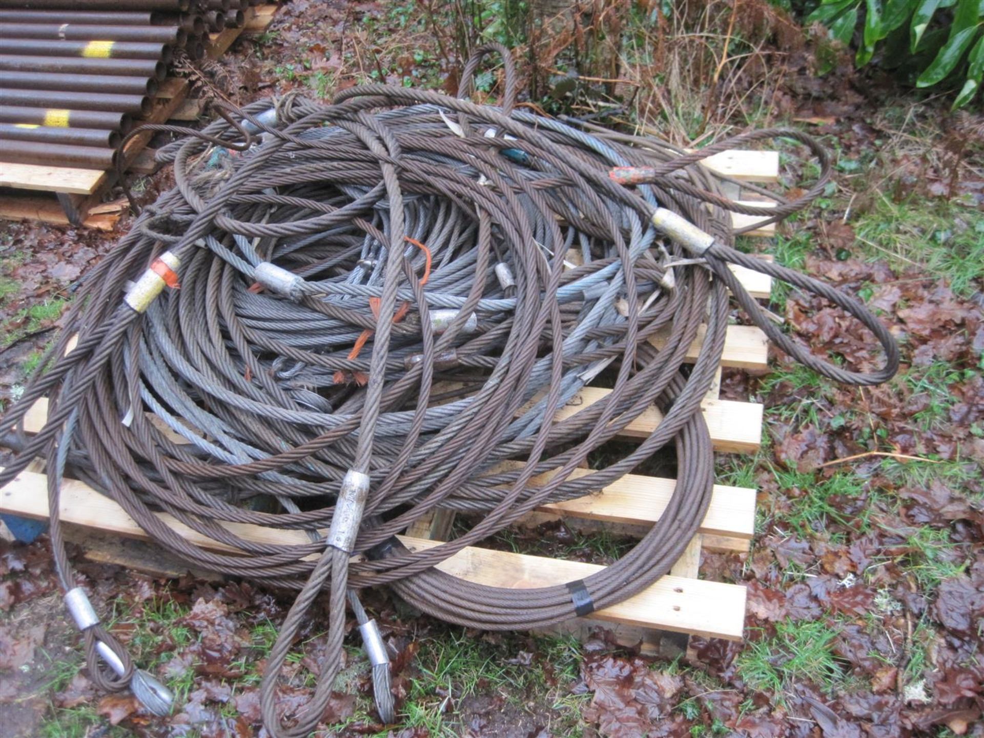 A good qty of winch cable, approx. 7/8ins dia'