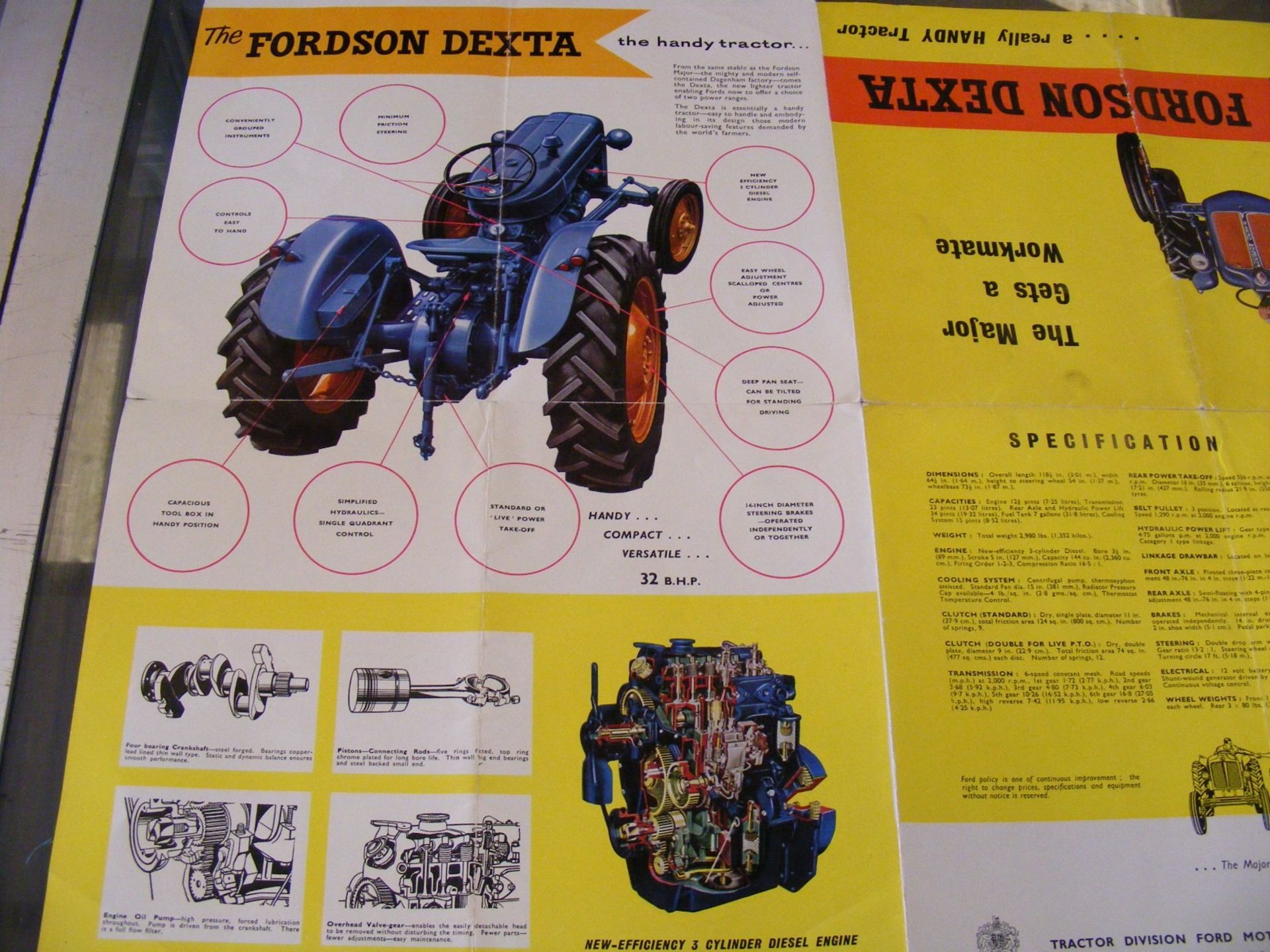 Fordson Dexta instruction book t/w New Fordson Dexta leaflet - Image 3 of 3