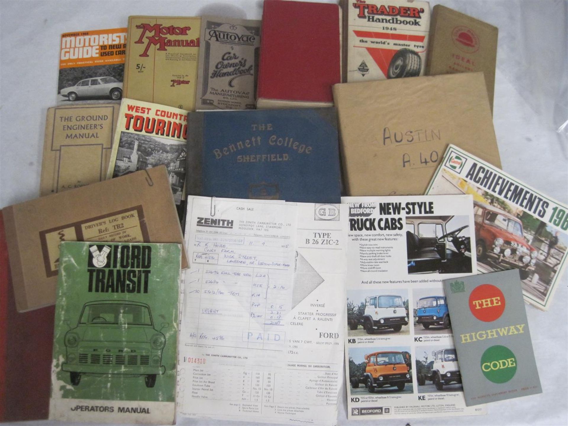 Qty of motoring volumes, manuals and trade catalogues
