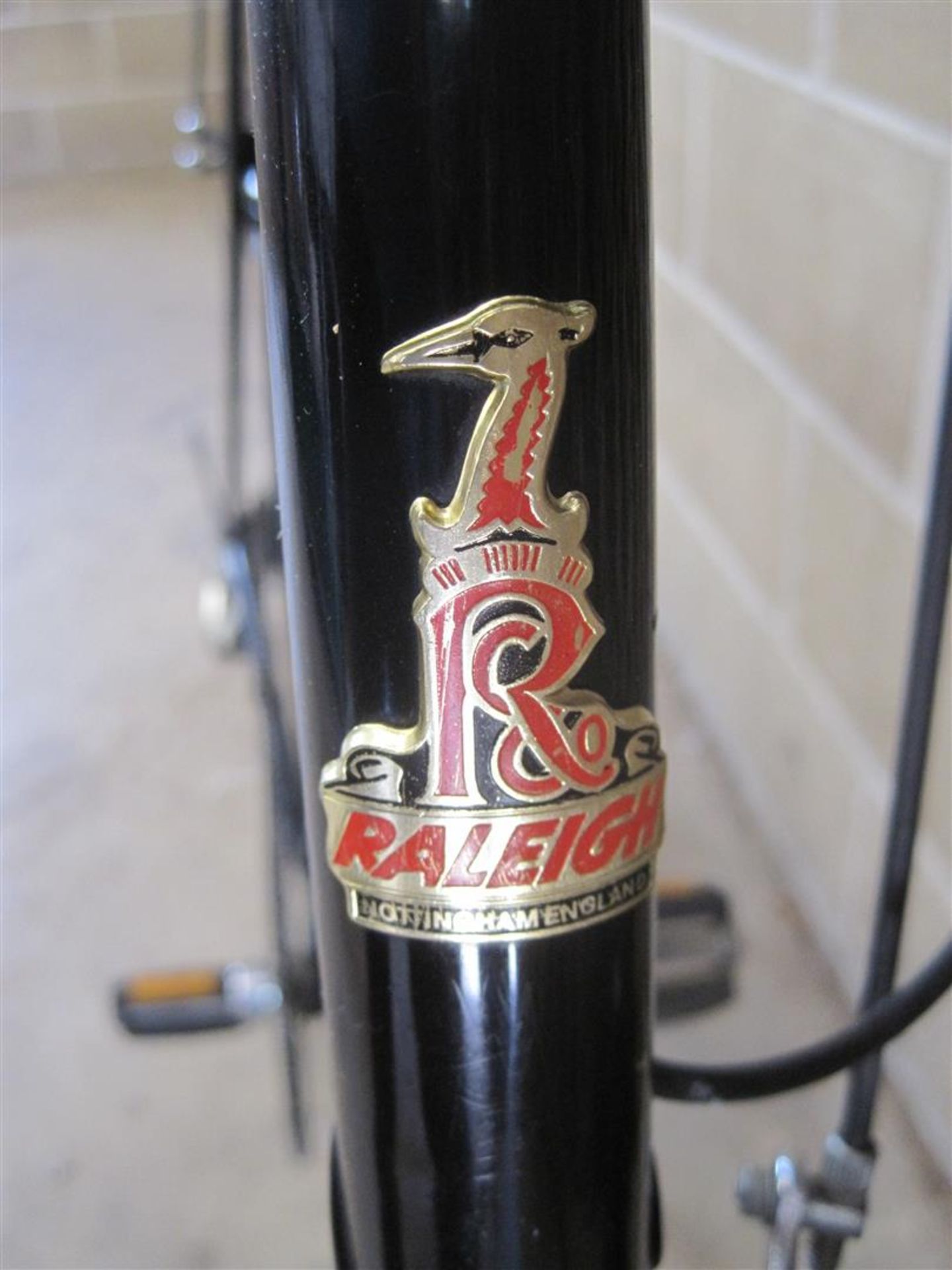 Raleigh 5 speed gent's bicycle with front basket - Image 2 of 2