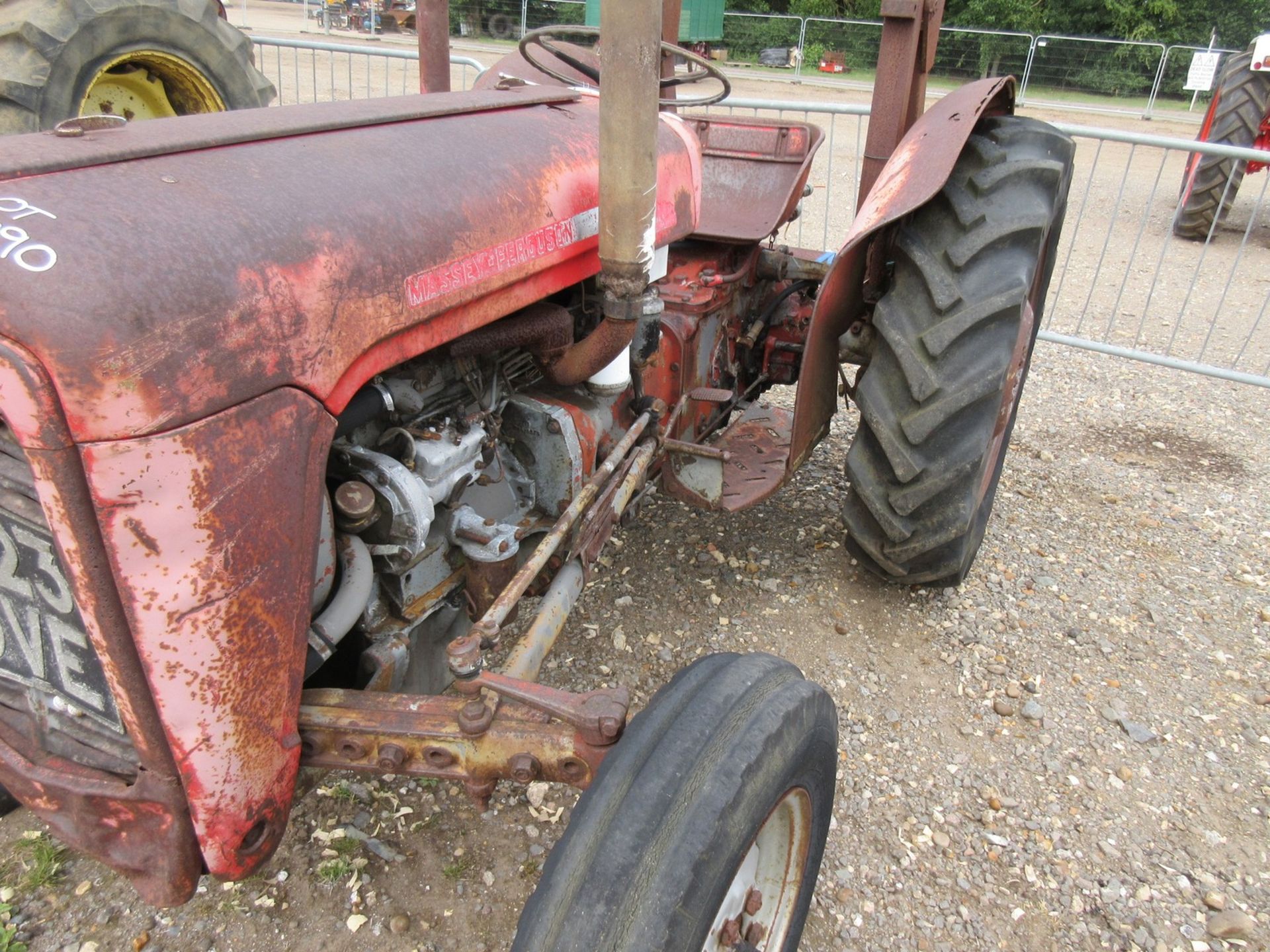 MASSEY FERGUSON 35X 3cylinder diesel TRACTOR Stated by the vendor to be in original condition - Image 2 of 8