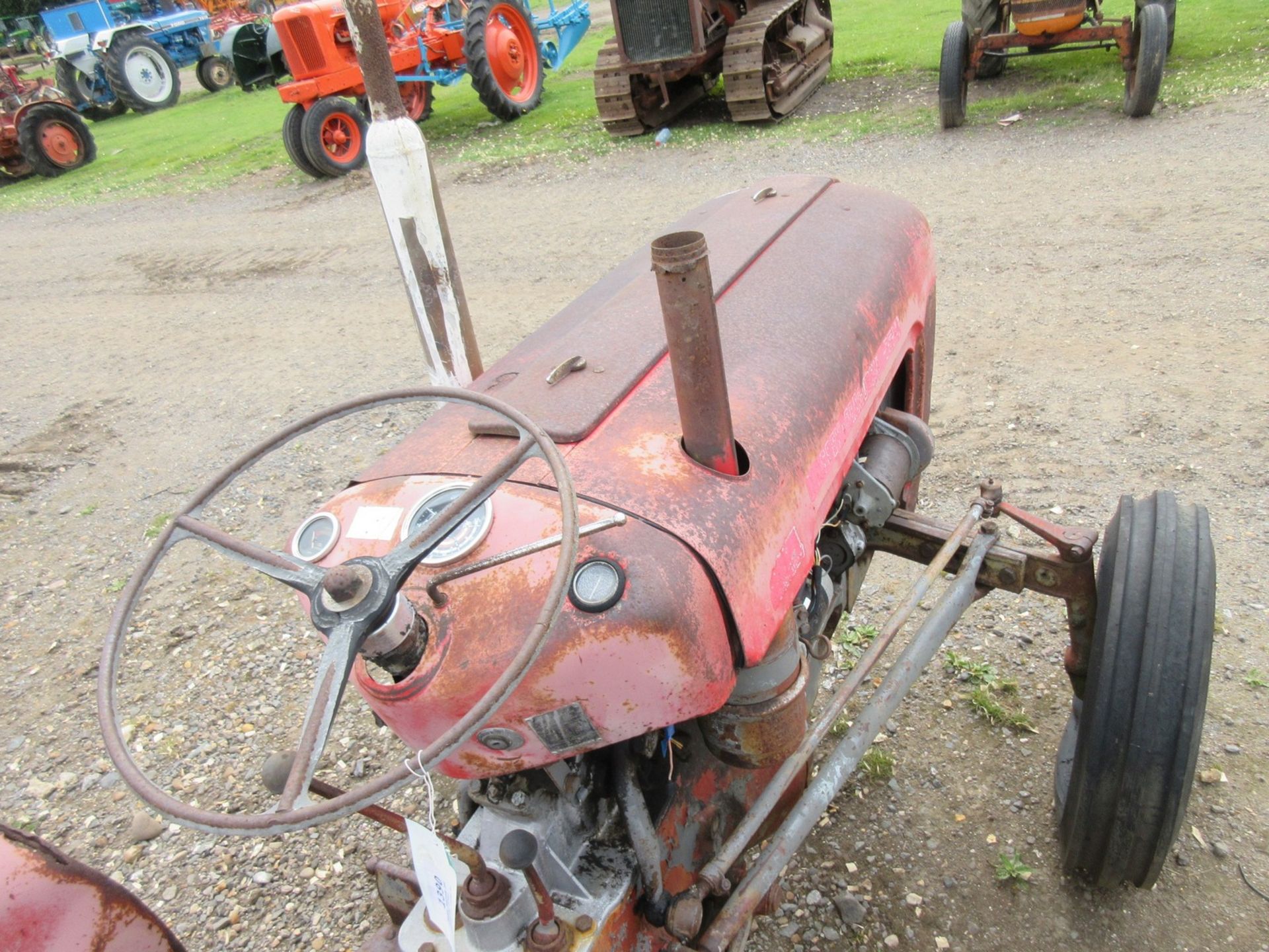 MASSEY FERGUSON 35X 3cylinder diesel TRACTOR Stated by the vendor to be in original condition - Image 7 of 8