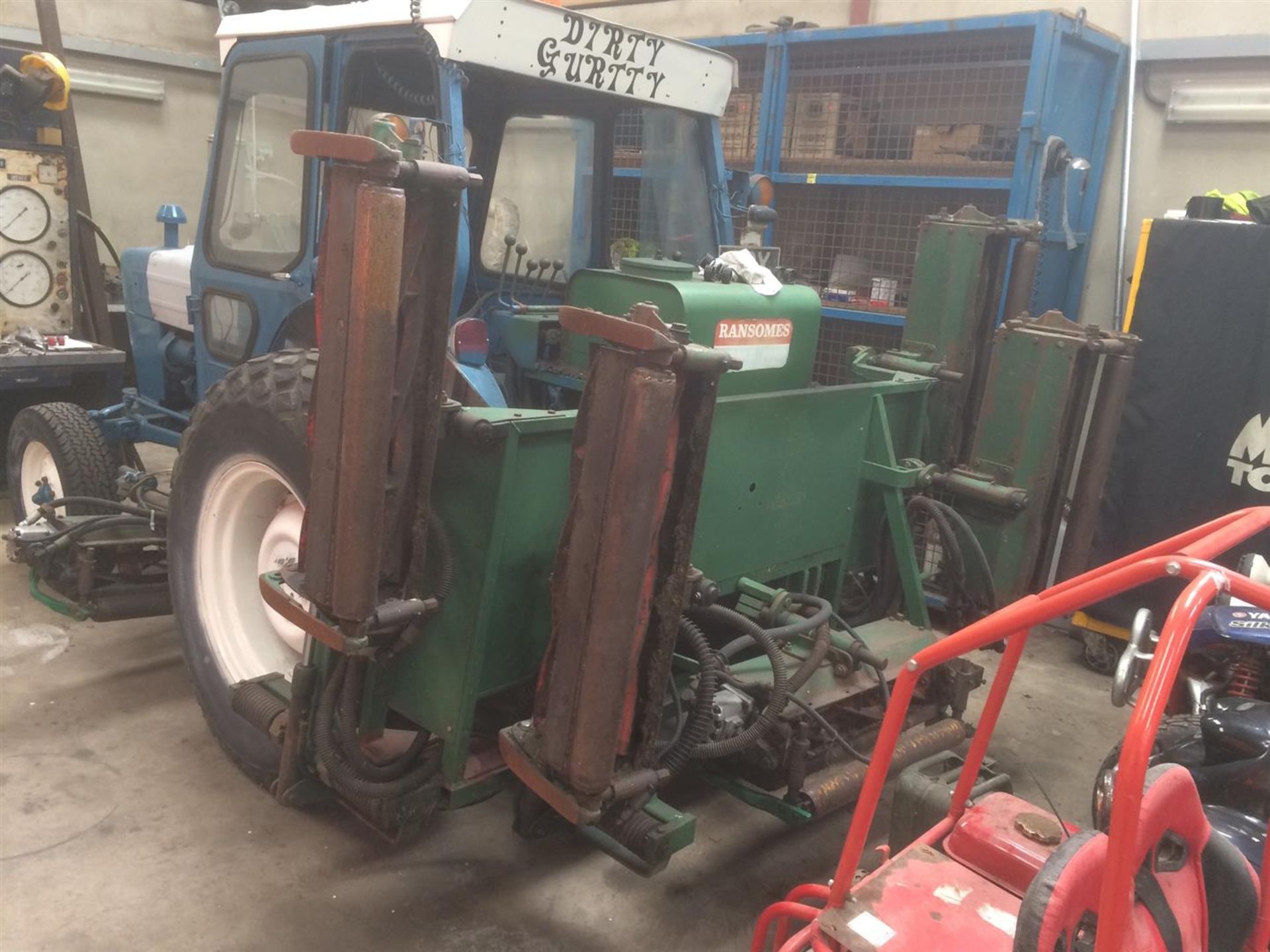 FORD 3000 diesel TRACTOR Fitted with Ransomes rear mounted 5gang cylinder mowers