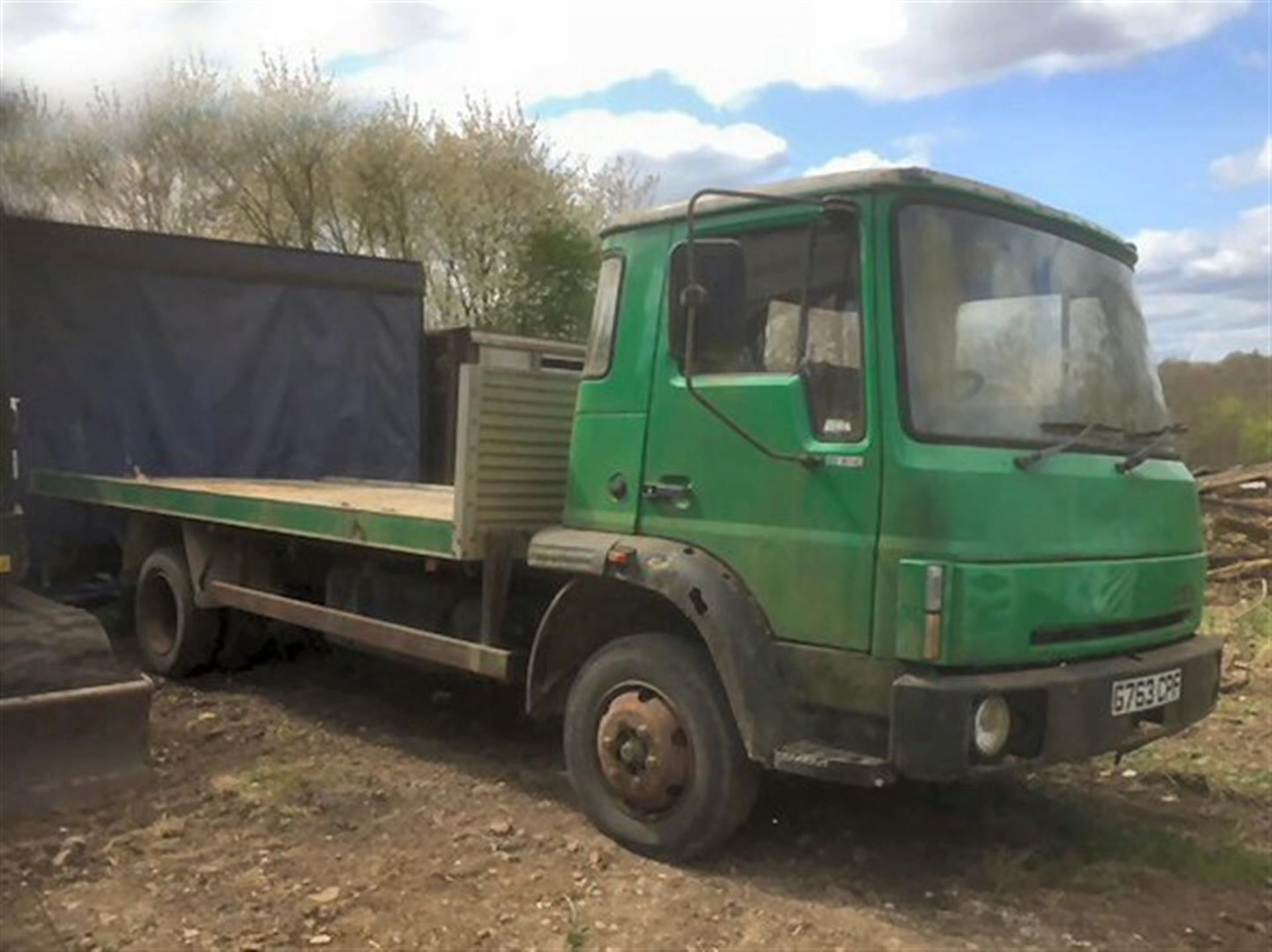 1990 Bedford TL 8-14 Flatbed Reg. No. G763 CPF Chassis No. SBEDGM3DGKT202708 The 6 cylinder 6