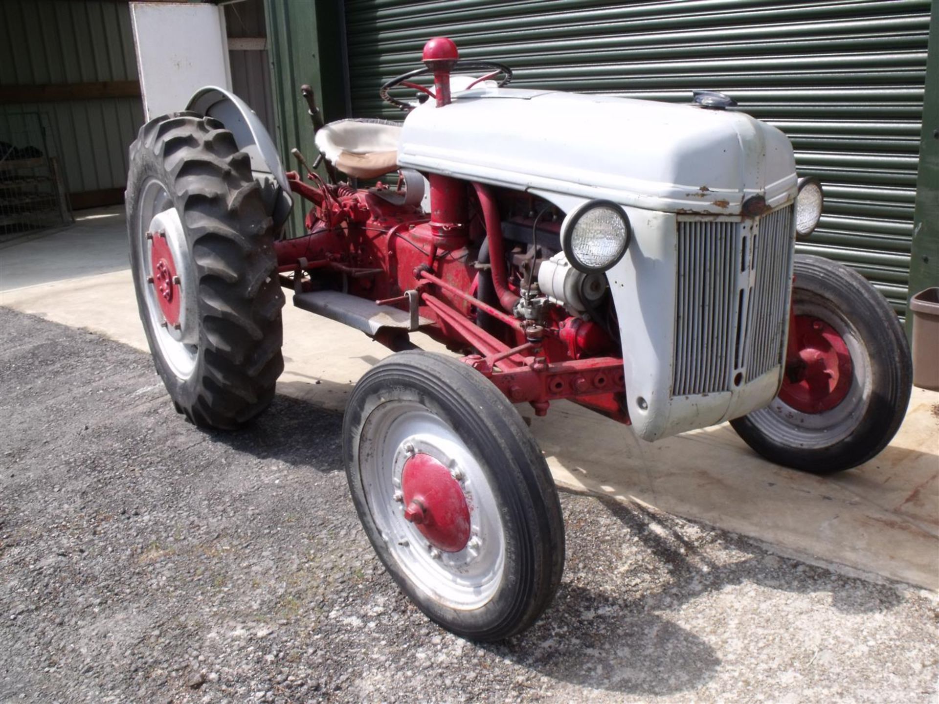 1940 FORD FERGUSON 9N 4cylinder petrol TRACTOR Serial No. 9N3/974 Fitted with Sherman overdrive,