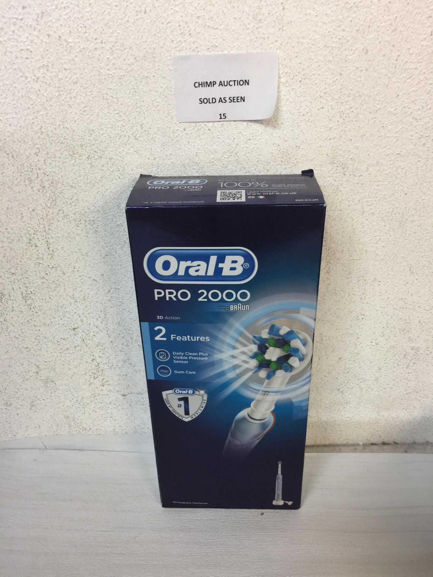 Oral-B Pro 2000 CrossAction Electric Rechargeable Toothbrush Braun
