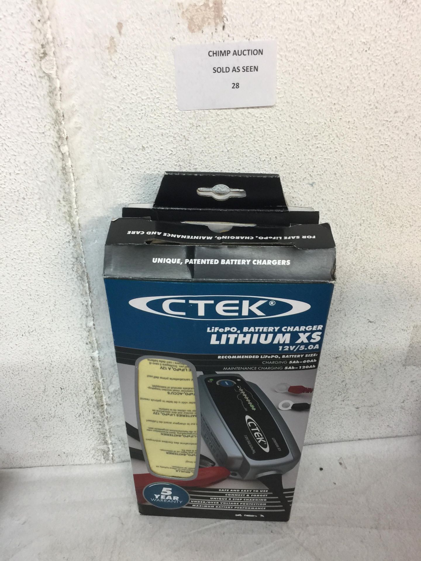 CTEK XS 0.8 12V 1.2A - 32A 6-Stage Battery Charger
