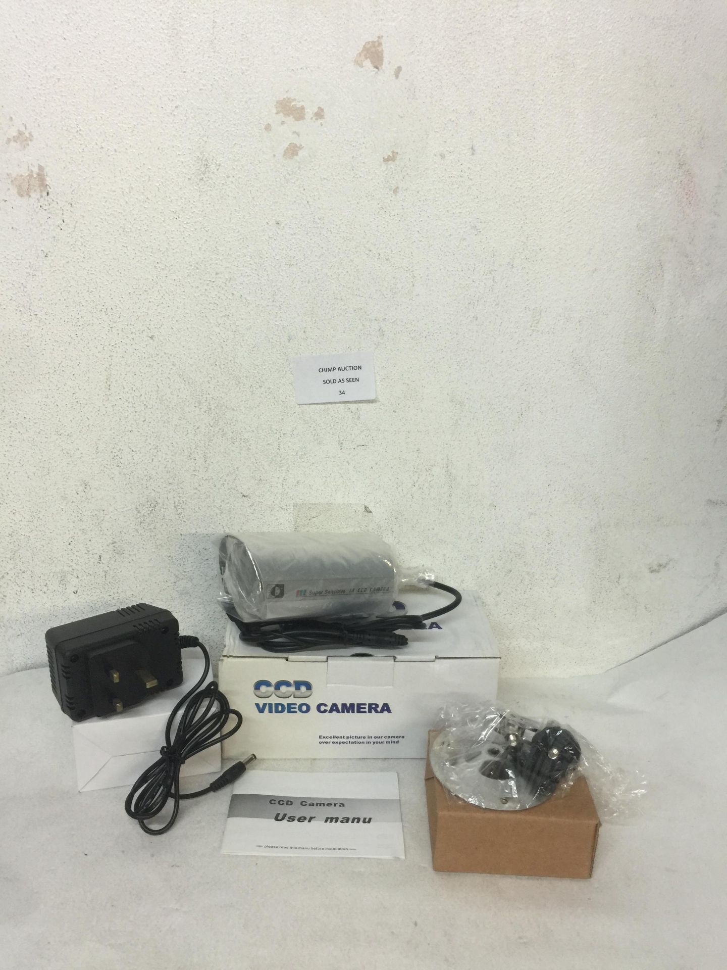 BRAND NEW IR COLOR CCTV SECURITY CCD CAMERA & ADAPTER RRP £79.99.