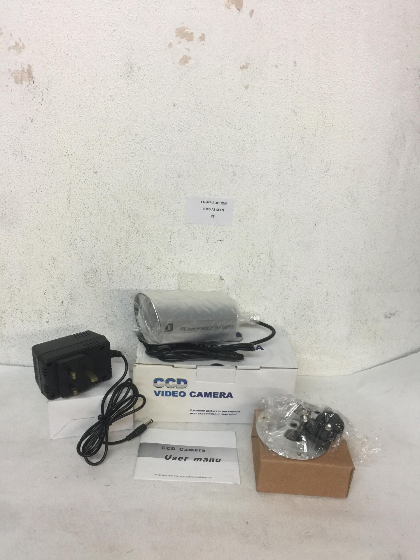 BRAND NEW IR COLOR CCTV SECURITY CCD CAMERA & ADAPTER RRP £79.99.