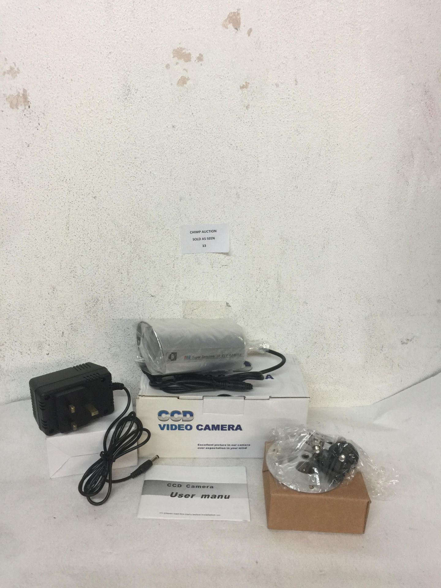 BRAND NEW IR COLOR CCTV SECURITY CCD CAMERA & ADAPTER RRP £79.99.