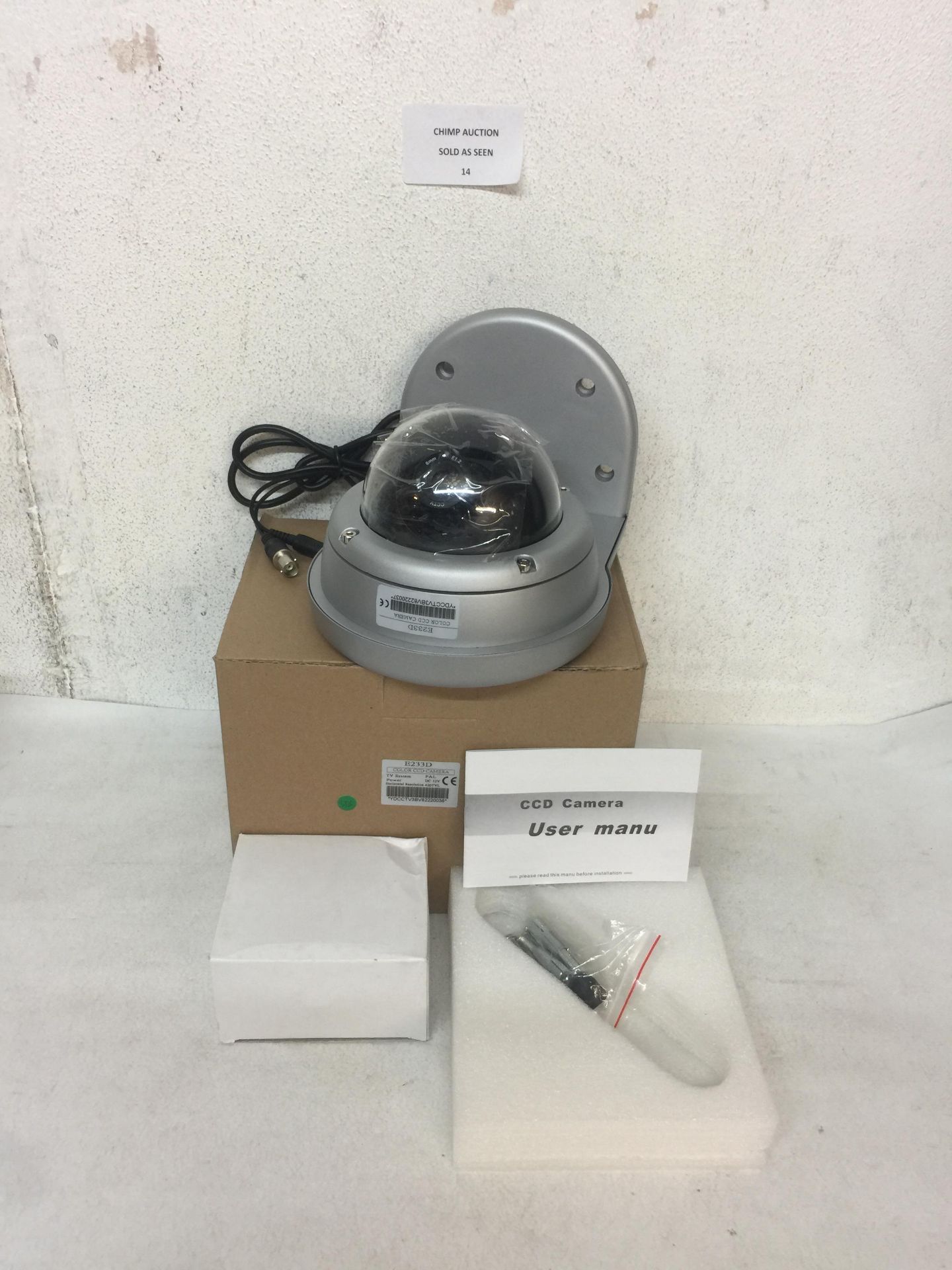 BRAND NEW E233D COLOR CCTV SECURITY CCD CAMERA & BRACKET RRP £79.99.