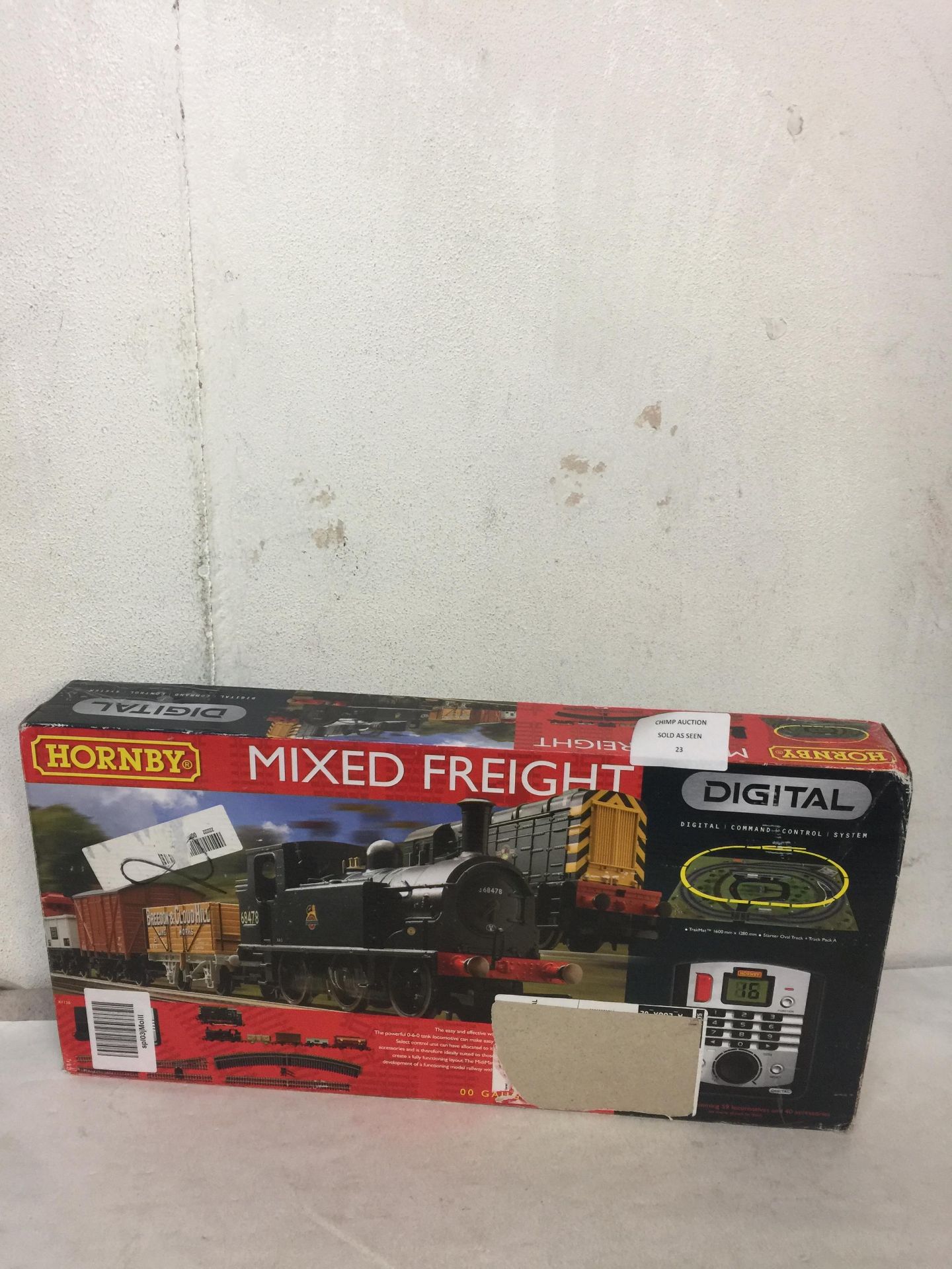 Hornby R1126 Mixed Freight 00 Gauge DCC Electric Train Set RRP £204.99