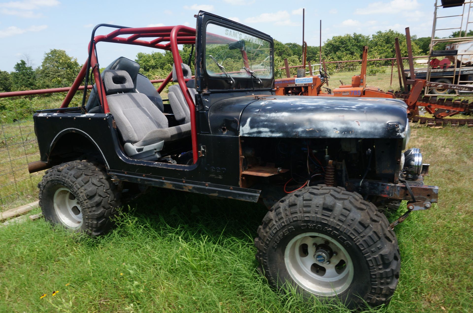 1982 Wrangler Jeep, Standard, Open Top, Needs Restored Jeep made for Rock Climbing - Image 2 of 2