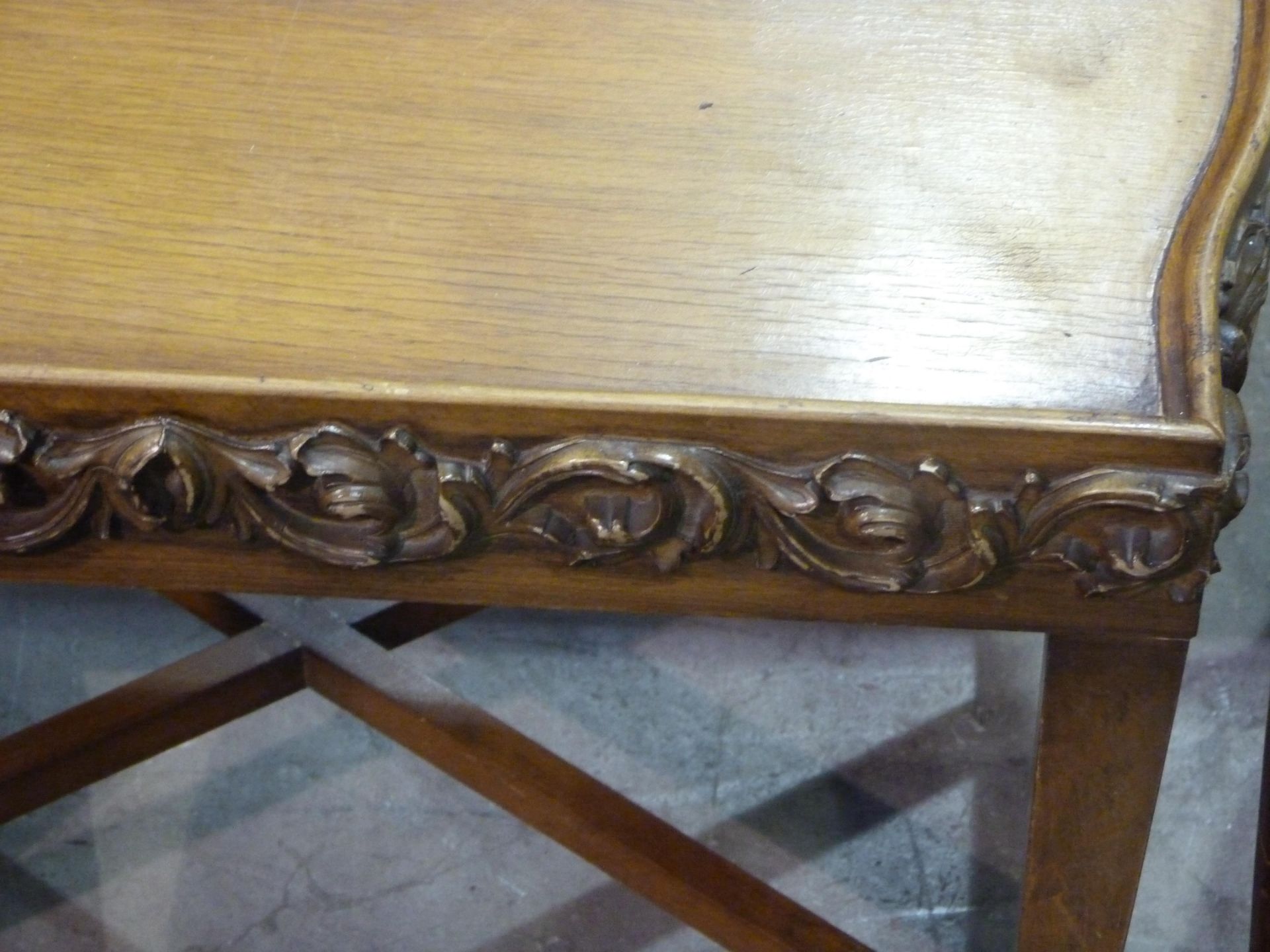 Two upholstered carved chairs together with a carved coffee table (H47cm, L67cm, W48cm) (3) (est £ - Bild 3 aus 3