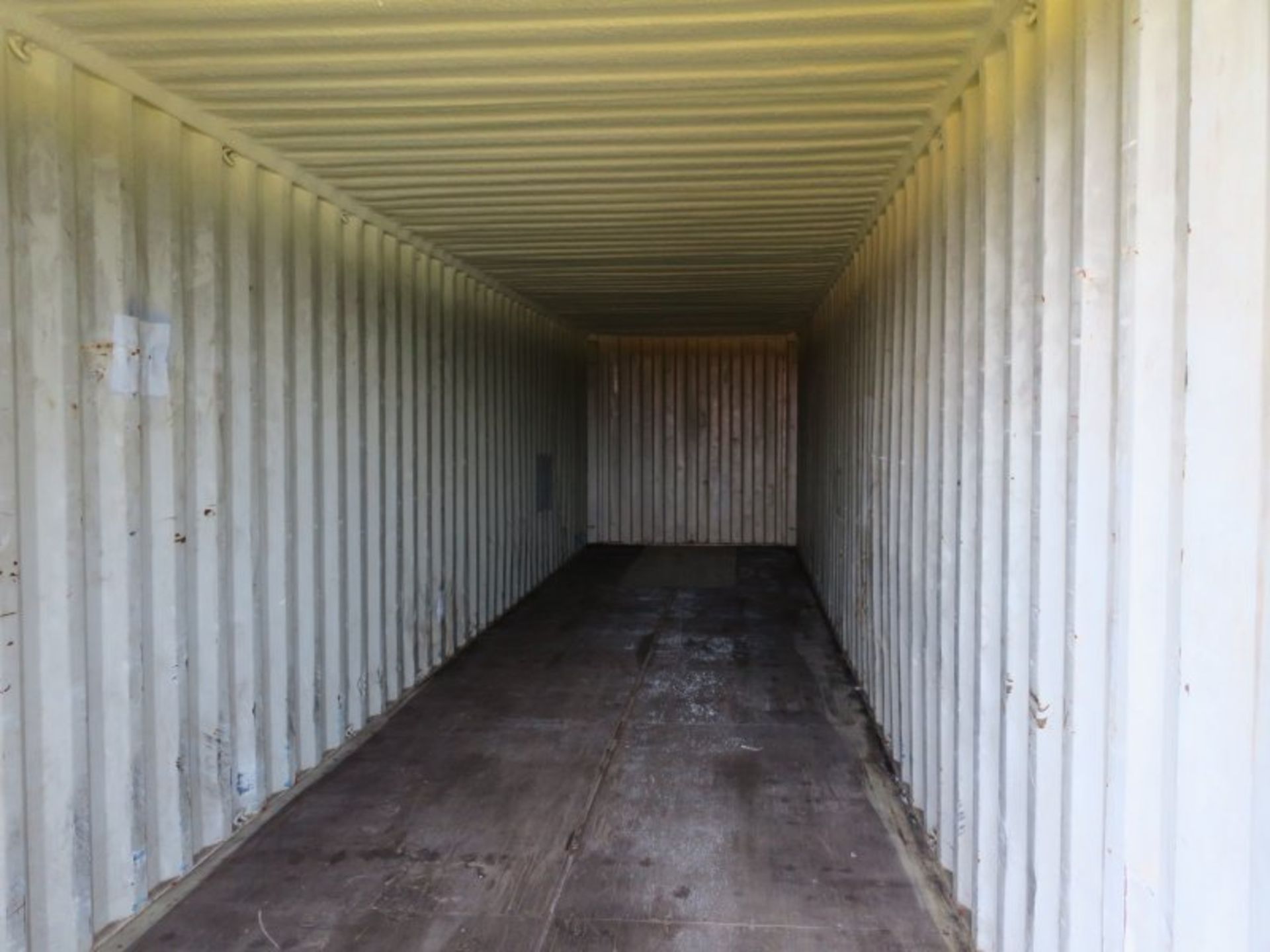 * 40' Shipping container with insulated roof (container ID 106). Sold loaded onto buyers - Image 2 of 4