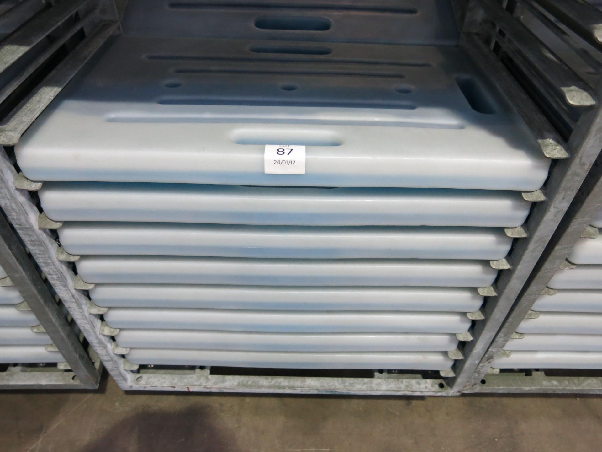 * 8 x Eutectic Thermo Plates, specified to chill to -21°C