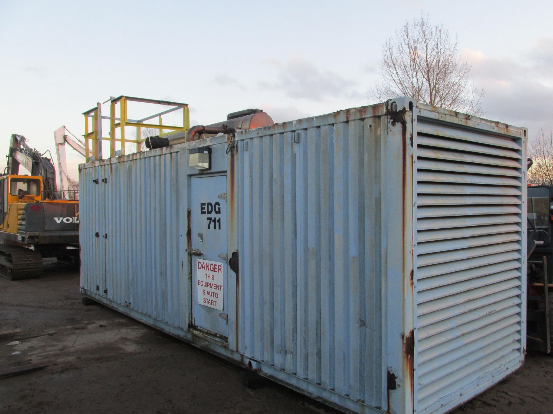 * F G Wilson 575KVA Diesel Generator, ex standby, only 12 hours, 1991, Perkins Rolls Royce V8 - Bild 3 aus 5