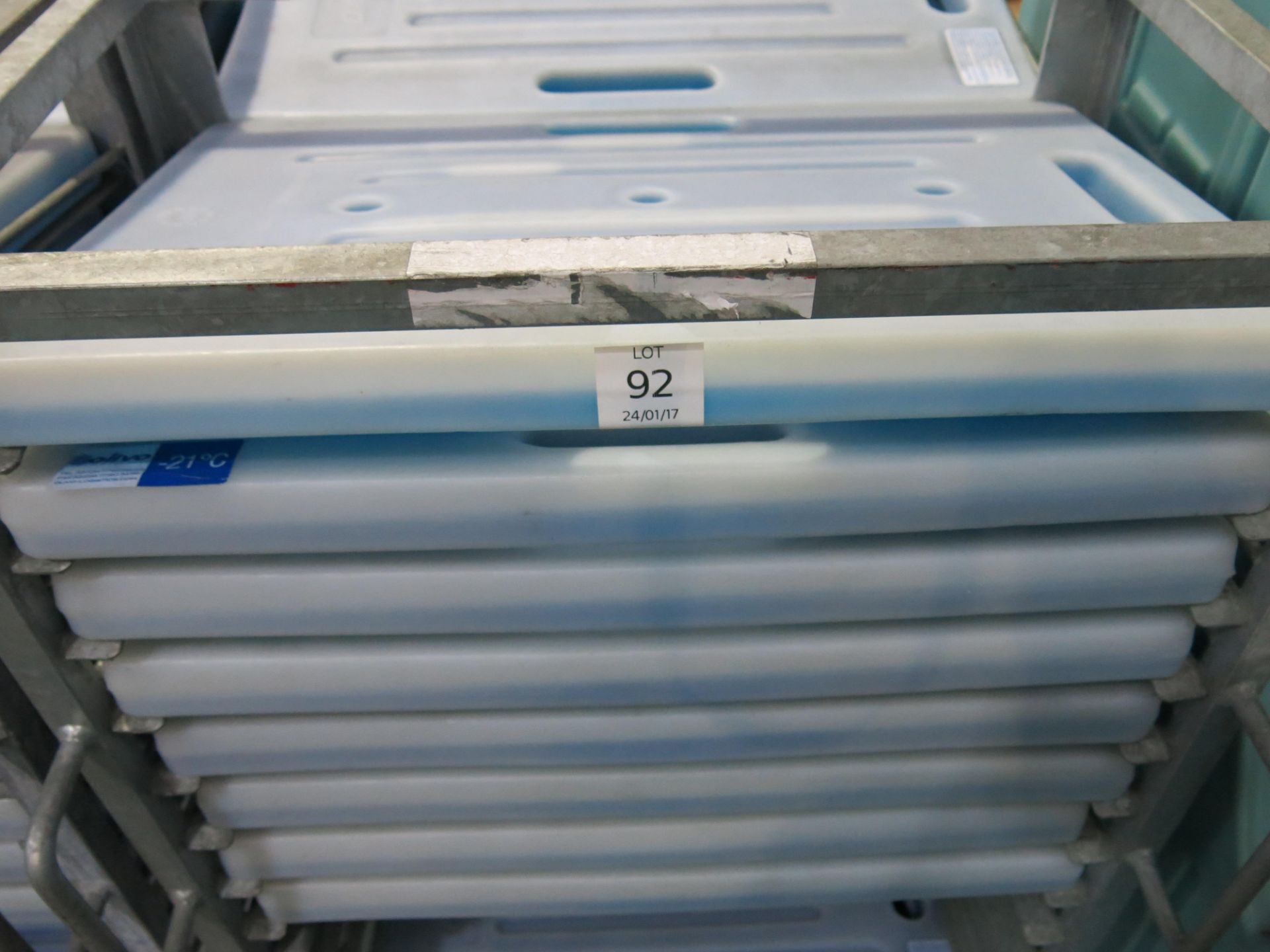 * 8 x Eutectic Thermo Plates, specified to chill to -21°C