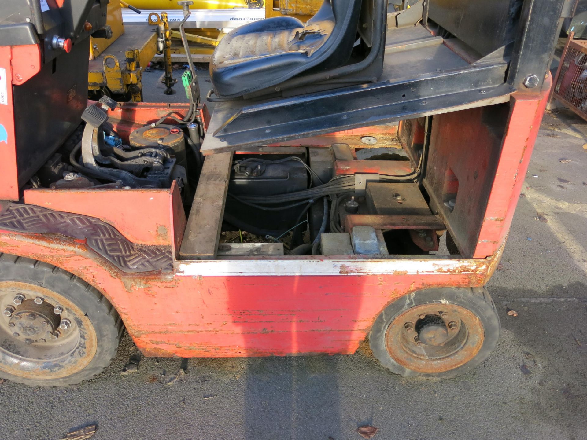 * A Lansing model FOER15120 PFL battery forklift, YOM 1980 - spares or repair. Please note there - Image 2 of 7