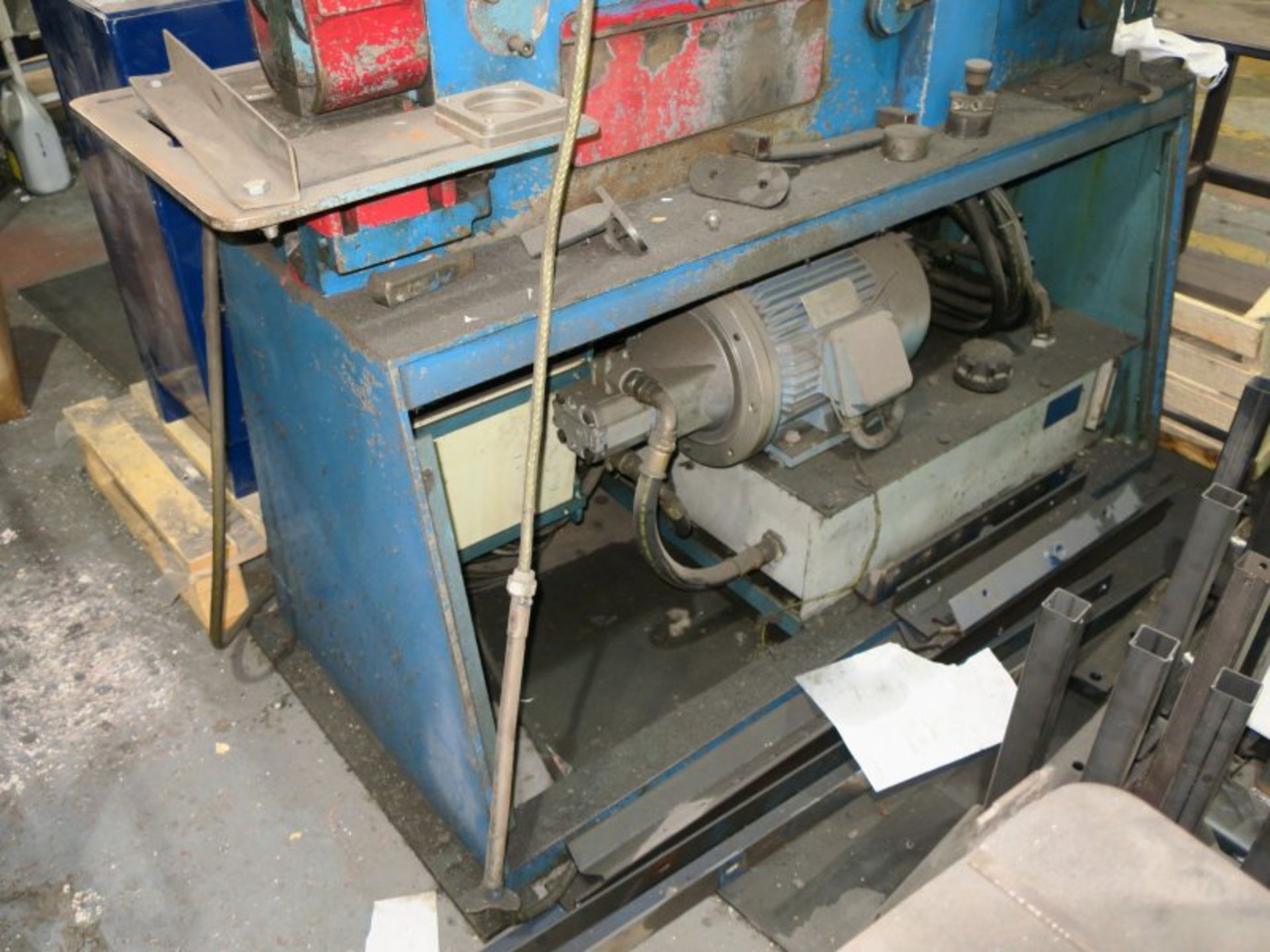 * Kingsland 55XS Hydraulic Punch & Shear, Model 55, Type XS, Number 614893. Supplied with a - Image 4 of 8