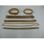 This is a Timed Online Auction on Bidspotter.co.uk, Click here to bid. 5 x Vintage bracelets, 1 x 1'